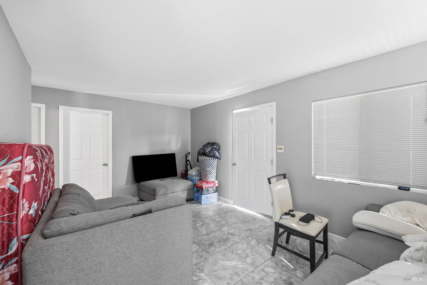 Detail Gallery Image 12 of 51 For 2735 Petaluma Hill Rd, Santa Rosa,  CA 95404 - 3 Beds | 1 Baths