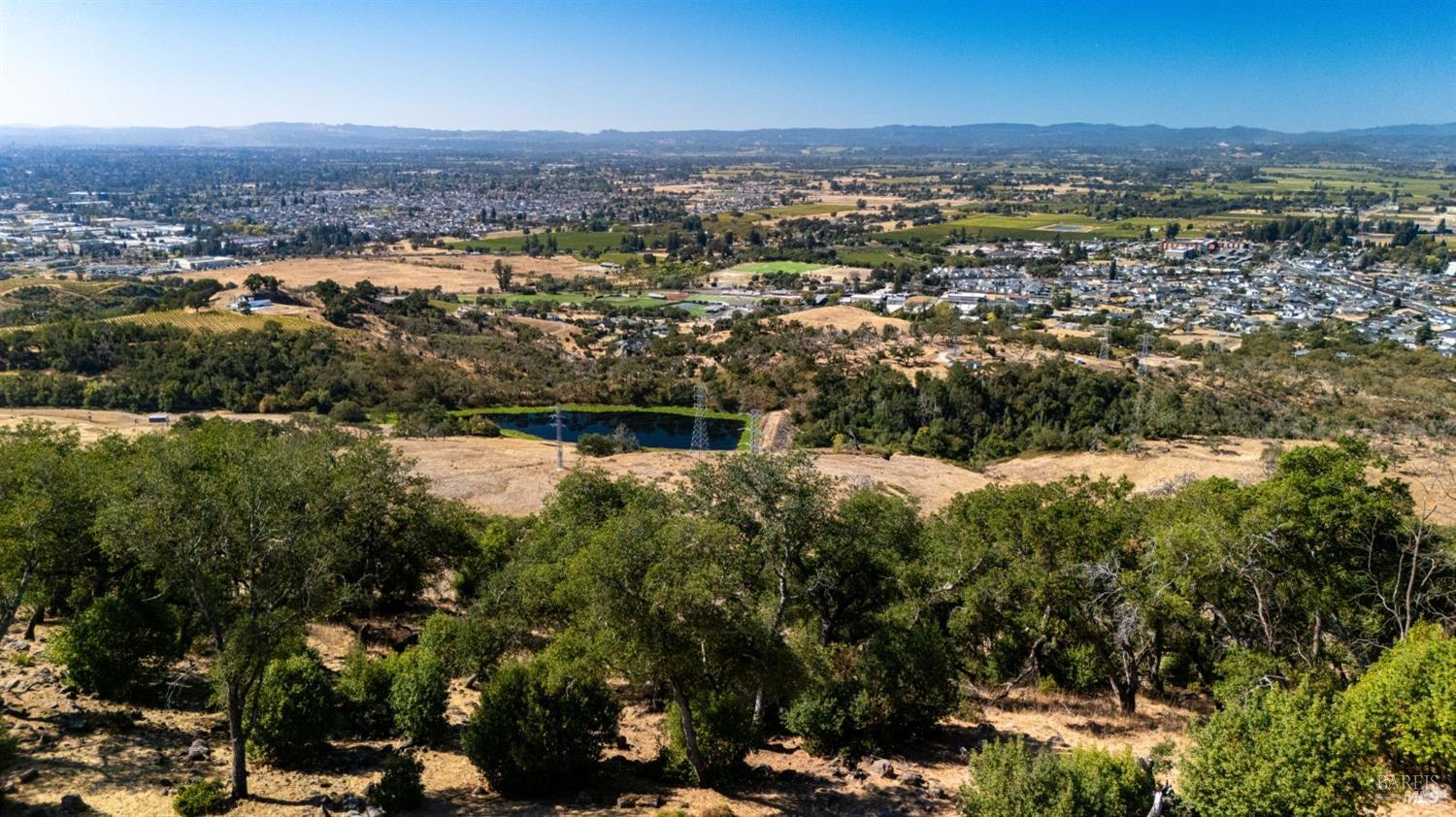 Detail Gallery Image 3 of 19 For 3924 Flintridge Dr, Santa Rosa,  CA 95403 - – Beds | – Baths