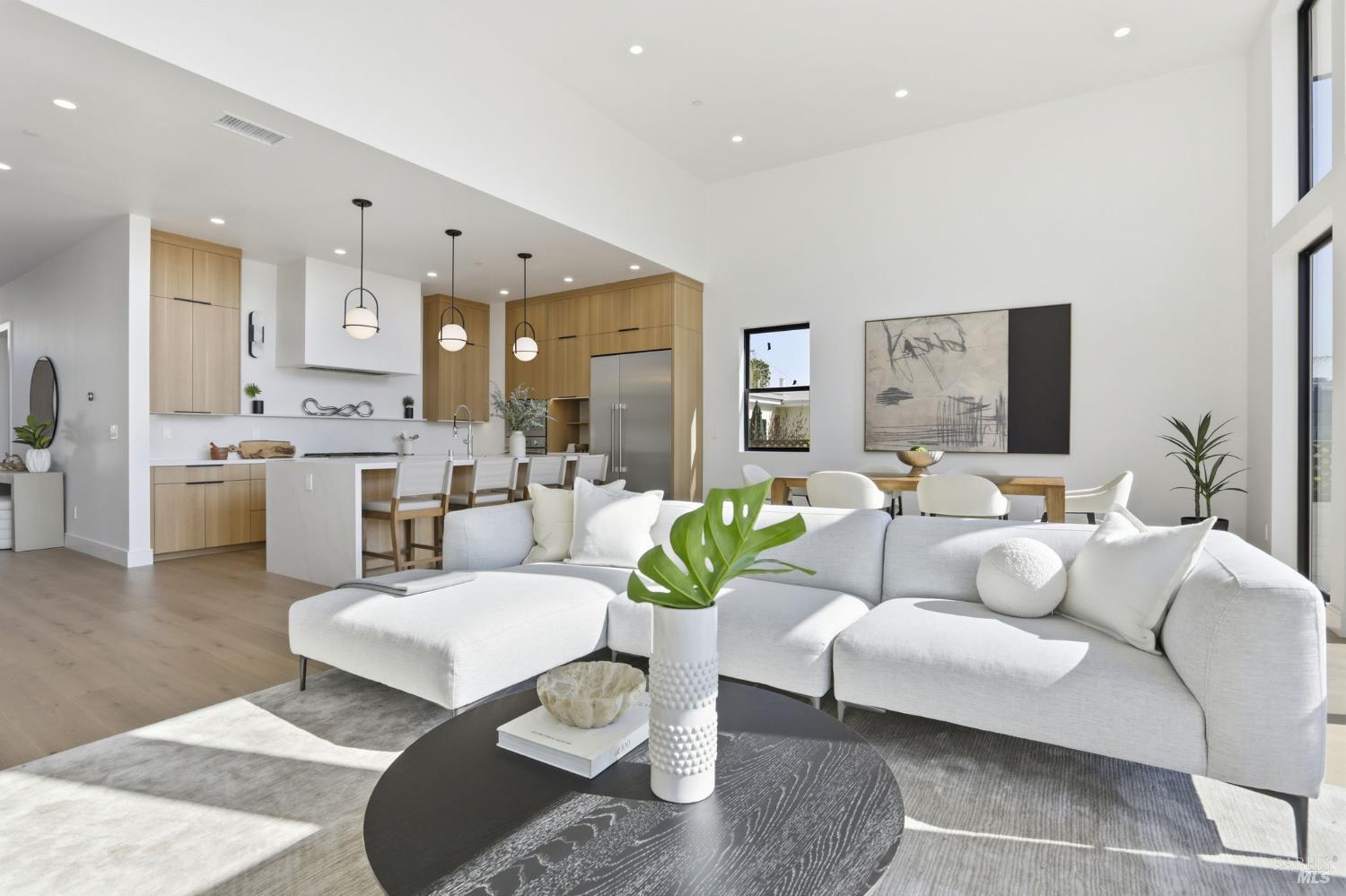 Detail Gallery Image 20 of 74 For 39 Strawberry Cir, Mill Valley,  CA 94941 - 4 Beds | 4 Baths