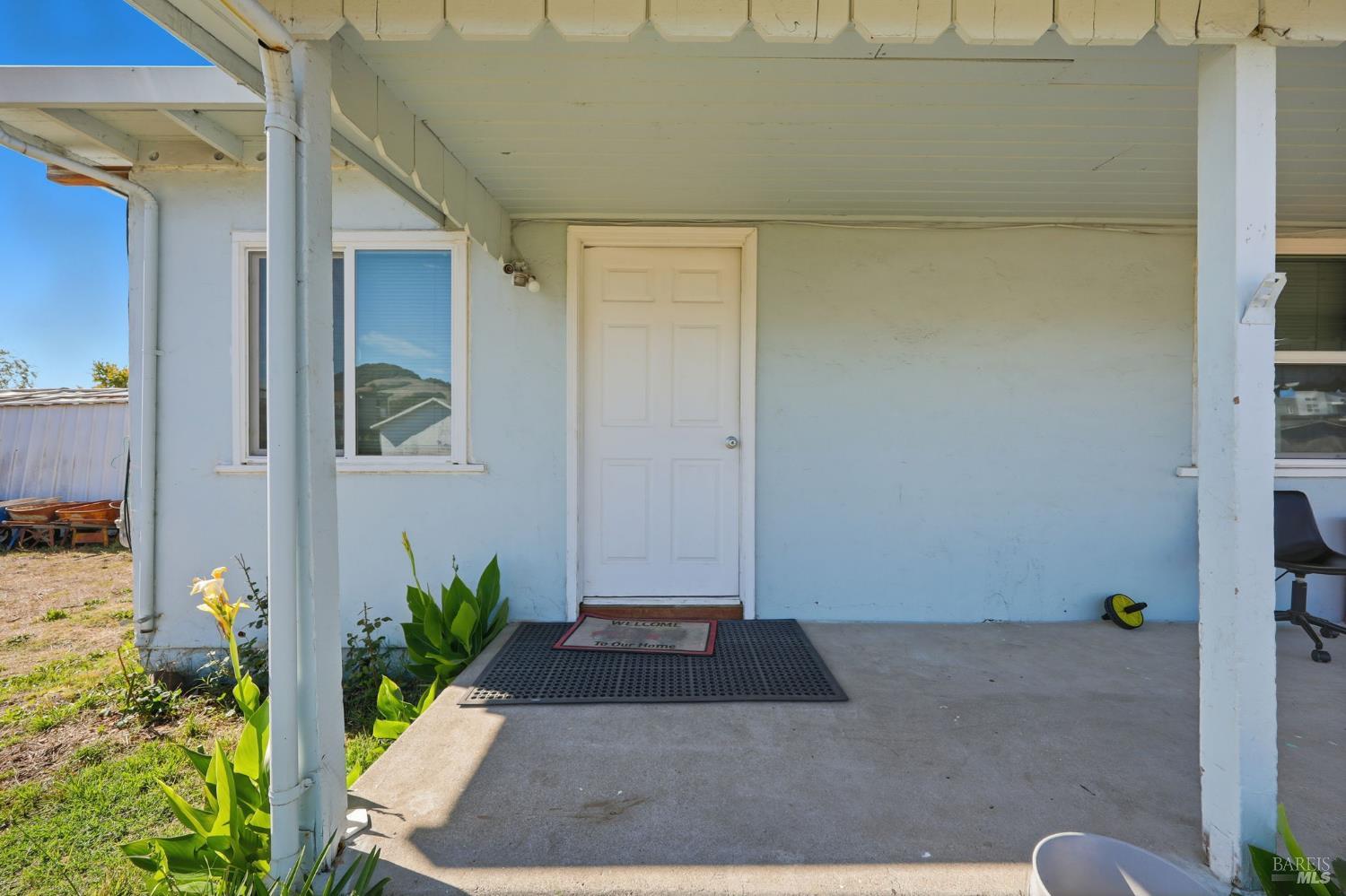 Detail Gallery Image 7 of 51 For 2735 Petaluma Hill Rd, Santa Rosa,  CA 95404 - 3 Beds | 1 Baths