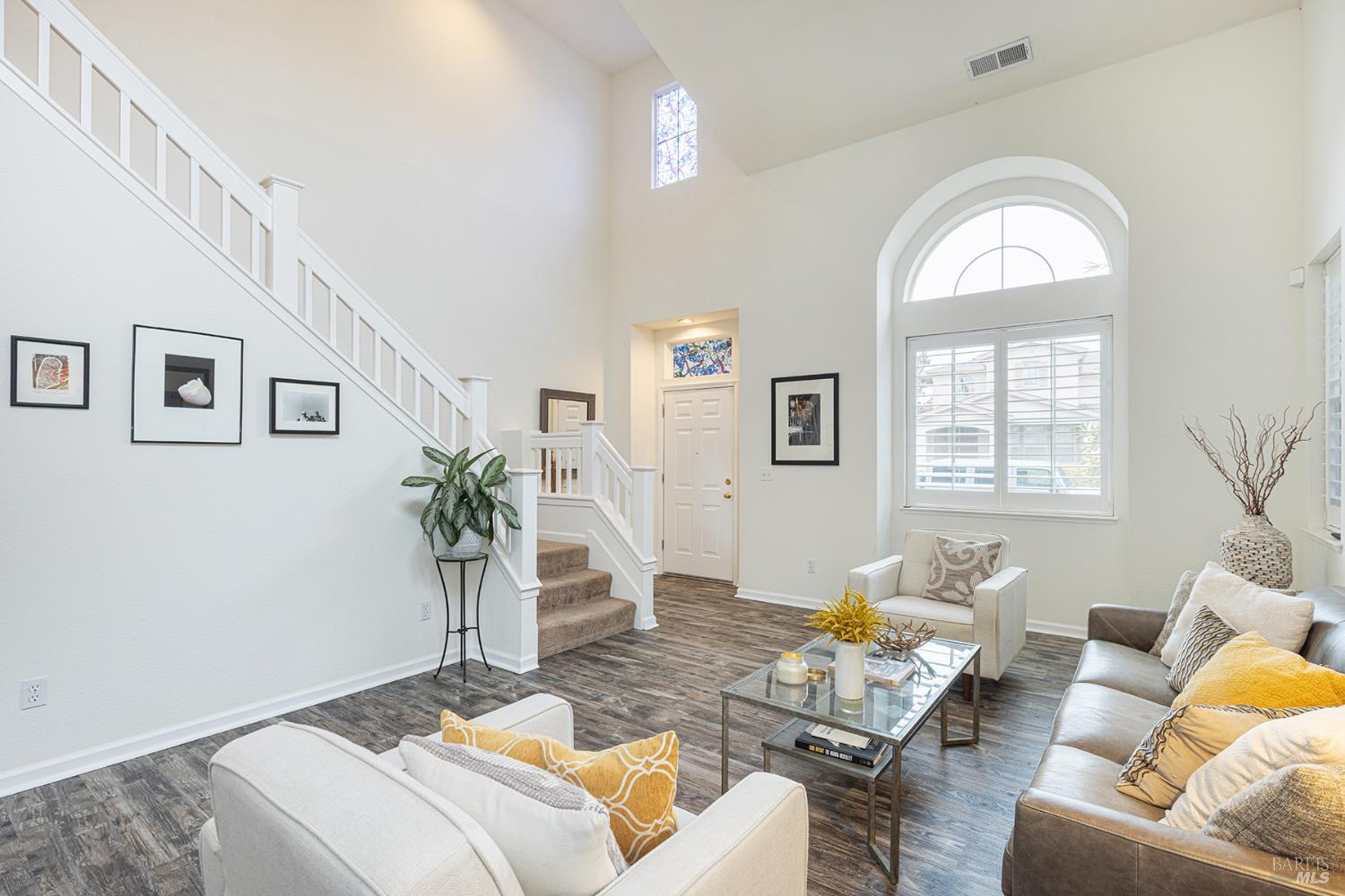 Detail Gallery Image 3 of 37 For 67 Summerbrooke Cir, Napa,  CA 94558 - 4 Beds | 2/1 Baths