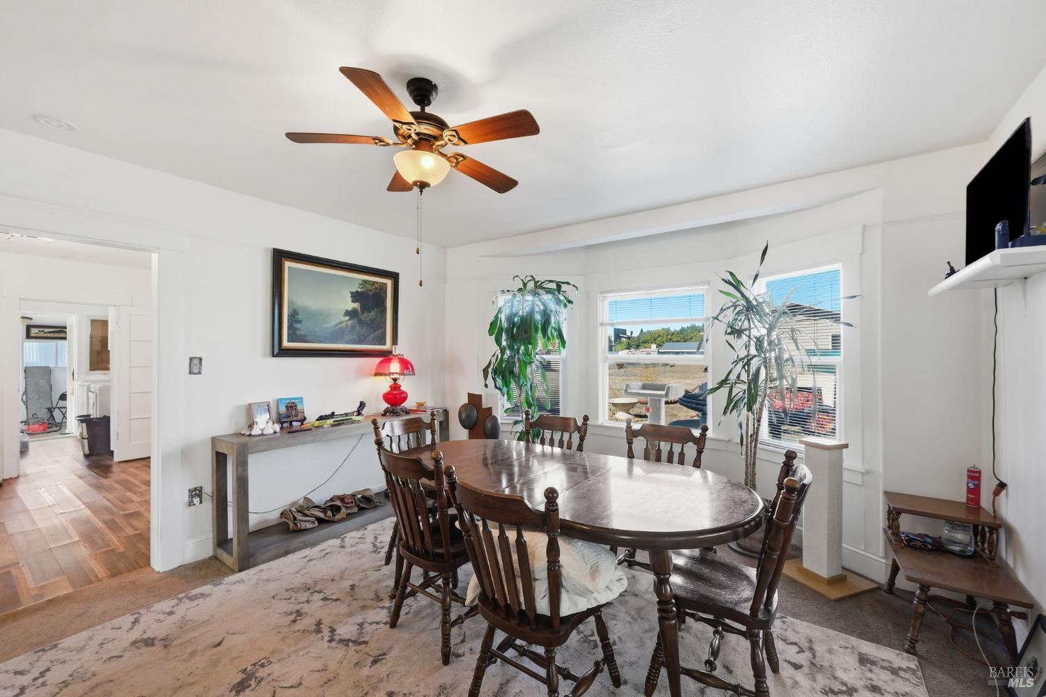 Detail Gallery Image 19 of 51 For 2735 Petaluma Hill Rd, Santa Rosa,  CA 95404 - 3 Beds | 1 Baths