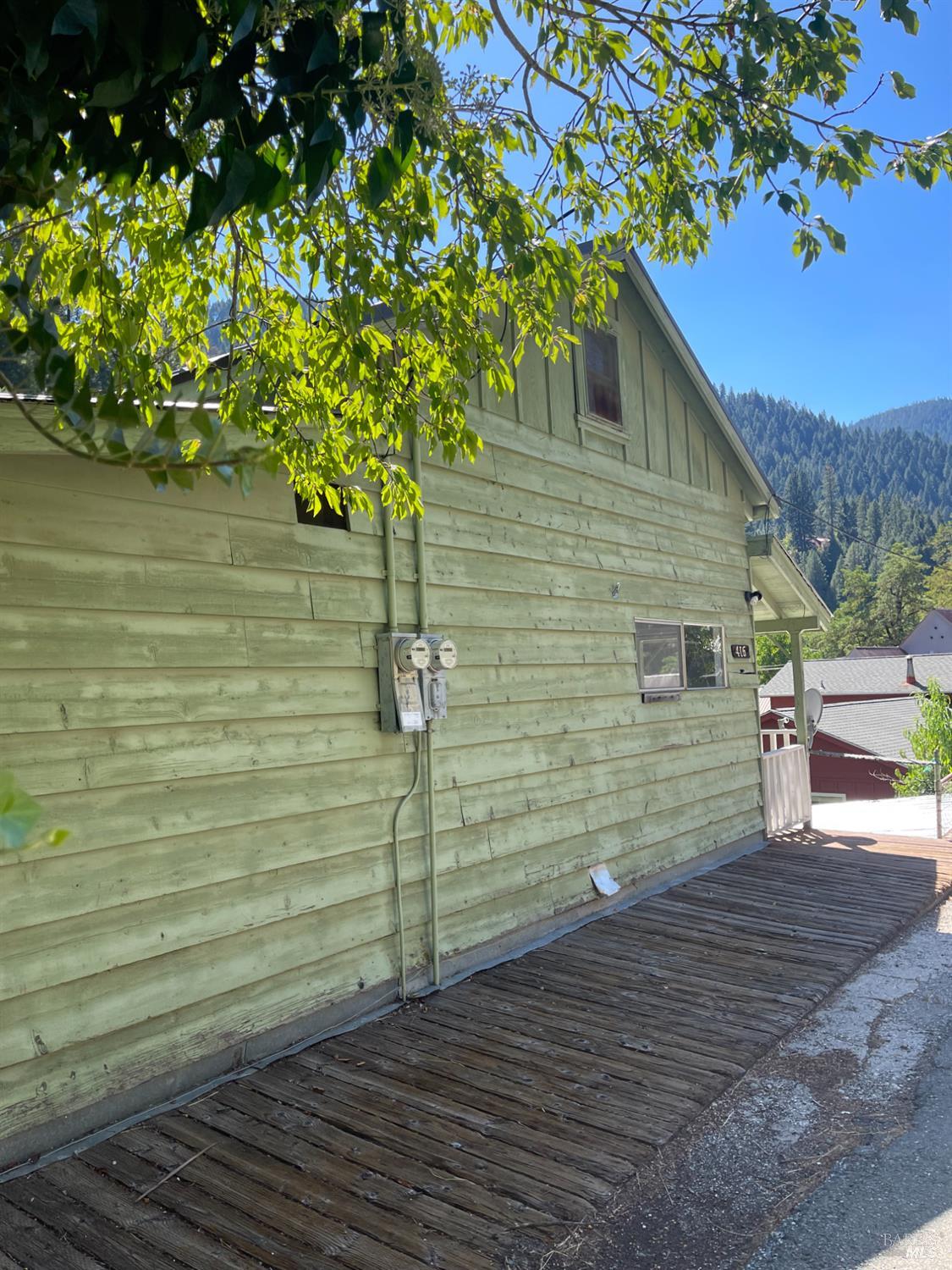 Detail Gallery Image 3 of 14 For 15 White Way, Downieville,  CA 95936 - – Beds | – Baths