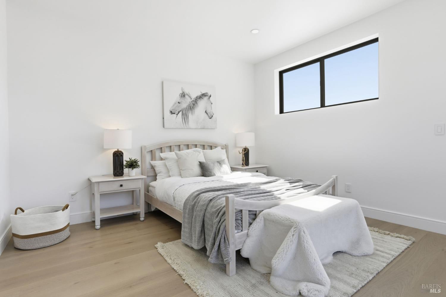 Detail Gallery Image 61 of 74 For 39 Strawberry Cir, Mill Valley,  CA 94941 - 4 Beds | 4 Baths