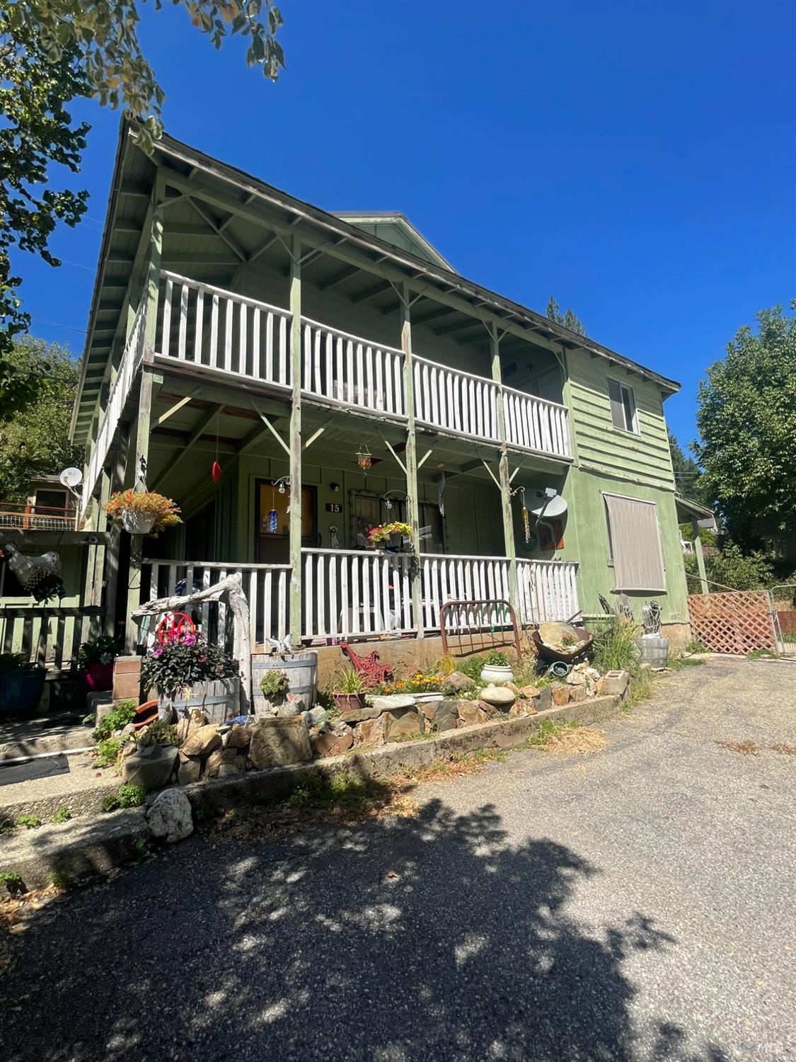 Detail Gallery Image 2 of 14 For 15 White Way, Downieville,  CA 95936 - – Beds | – Baths