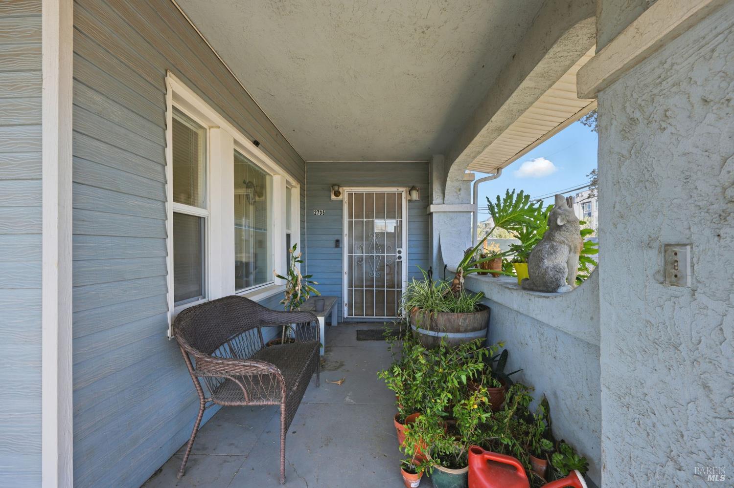 Detail Gallery Image 4 of 51 For 2735 Petaluma Hill Rd, Santa Rosa,  CA 95404 - 3 Beds | 1 Baths