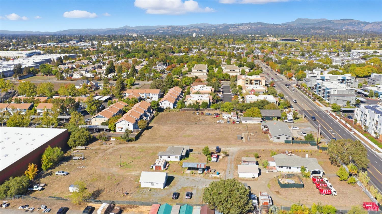 Detail Gallery Image 43 of 51 For 2735 Petaluma Hill Rd, Santa Rosa,  CA 95404 - 3 Beds | 1 Baths