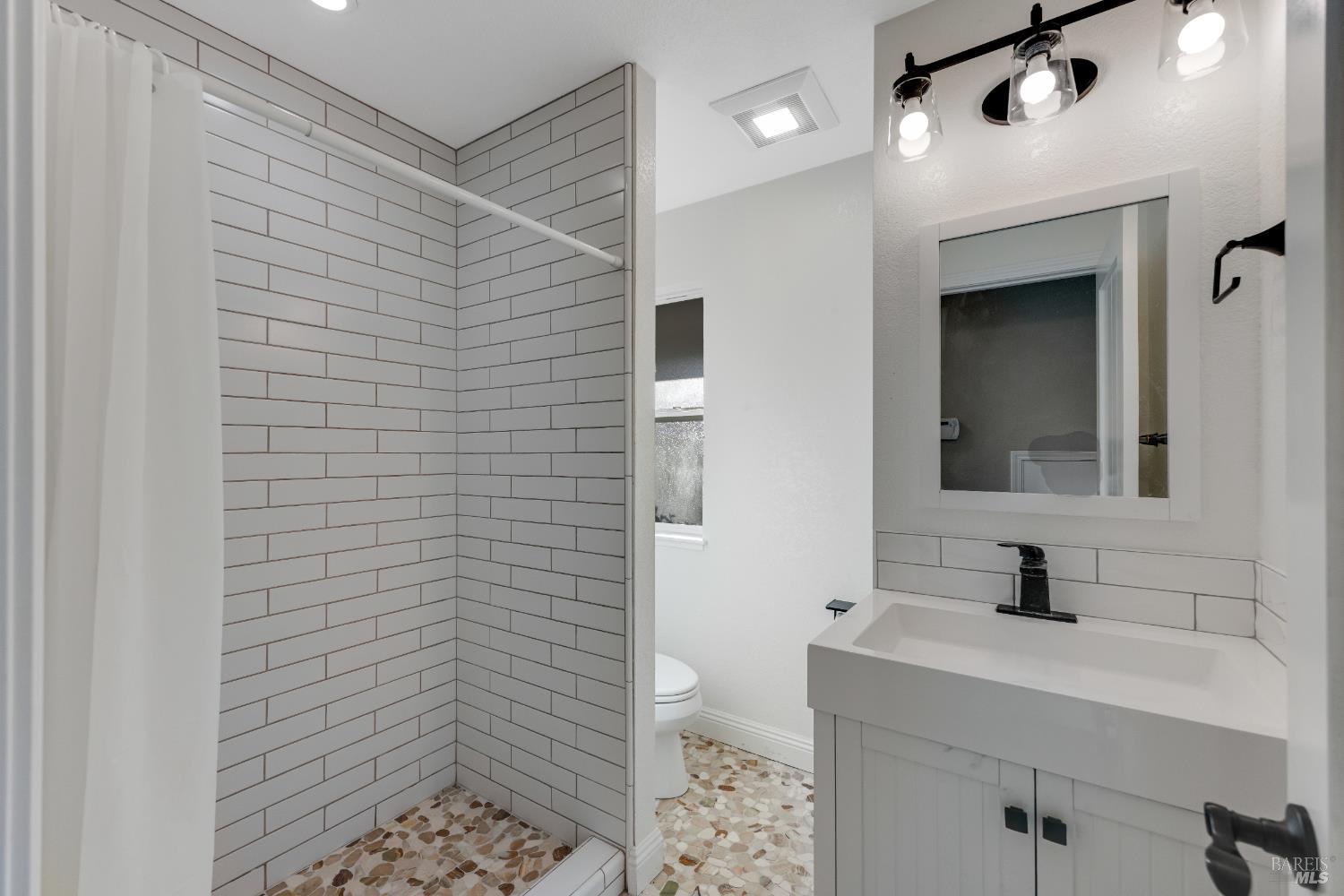 Detail Gallery Image 39 of 89 For 436 Laguna Vista Rd, Santa Rosa,  CA 95401 - 4 Beds | 3 Baths