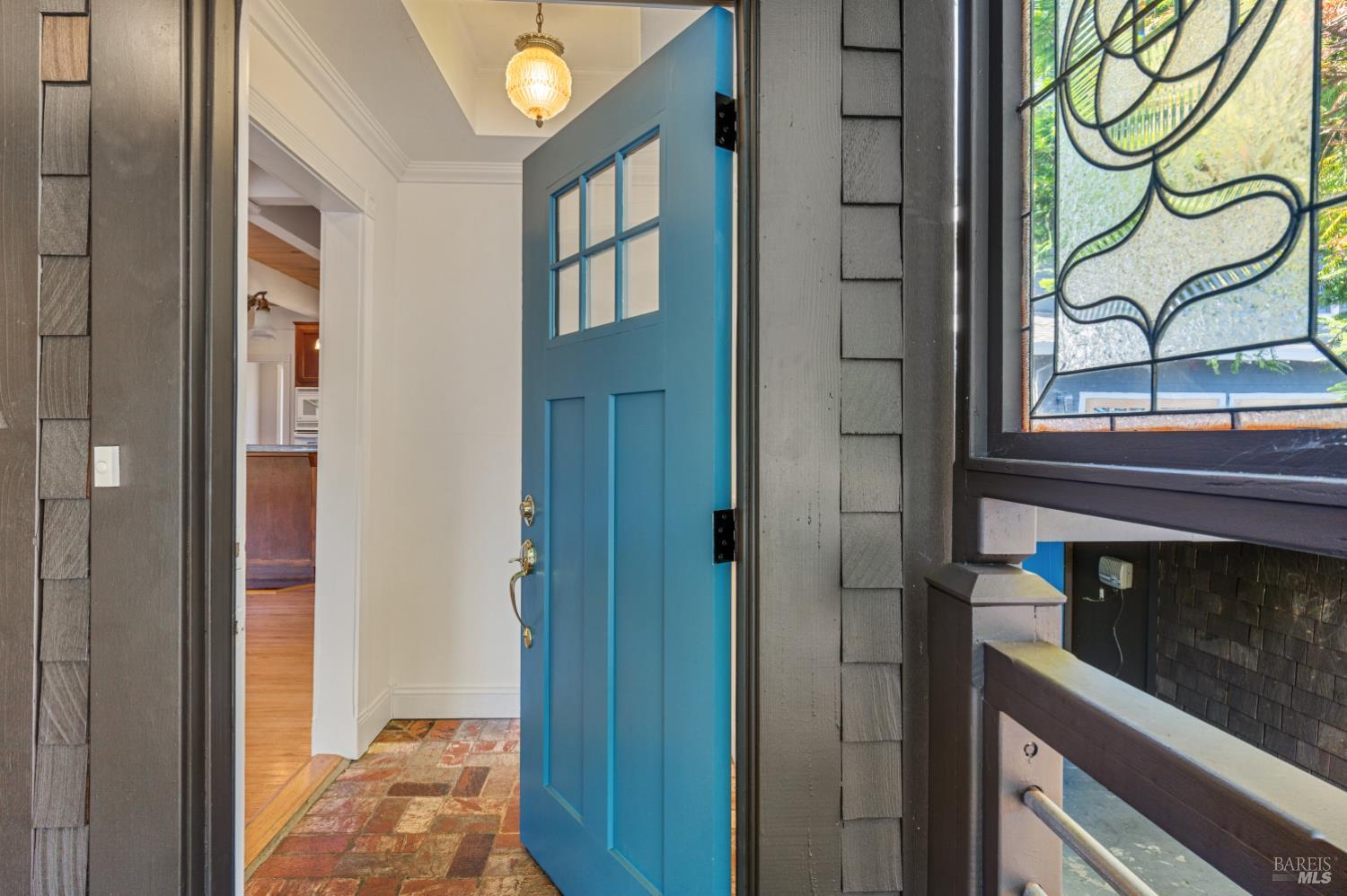 Detail Gallery Image 5 of 47 For 1103 Western Ave, Mill Valley,  CA 94941 - 4 Beds | 3 Baths