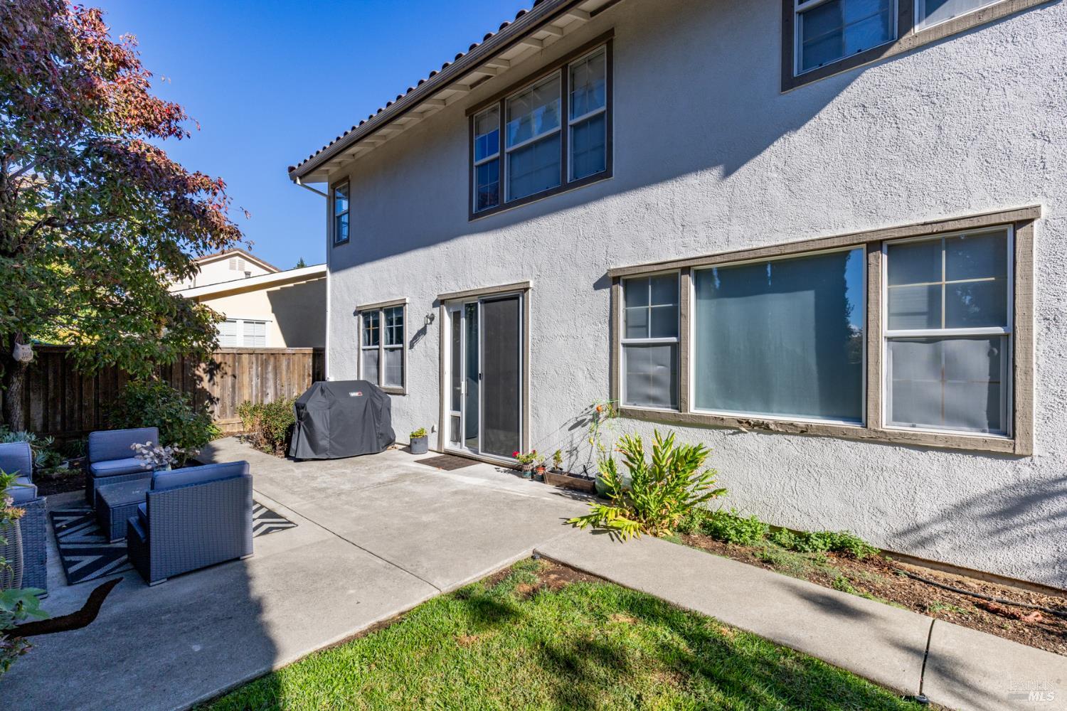 Detail Gallery Image 34 of 37 For 67 Summerbrooke Cir, Napa,  CA 94558 - 4 Beds | 2/1 Baths