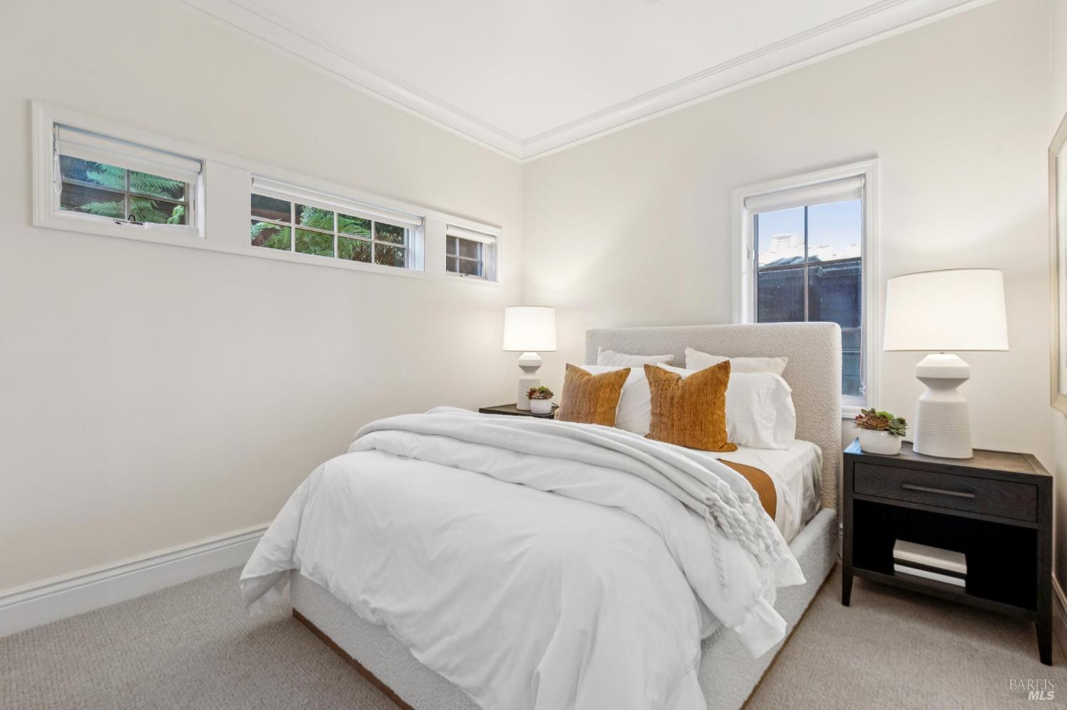 Detail Gallery Image 21 of 68 For 30 De Silva Island Dr, Mill Valley,  CA 94941 - 3 Beds | 2/1 Baths