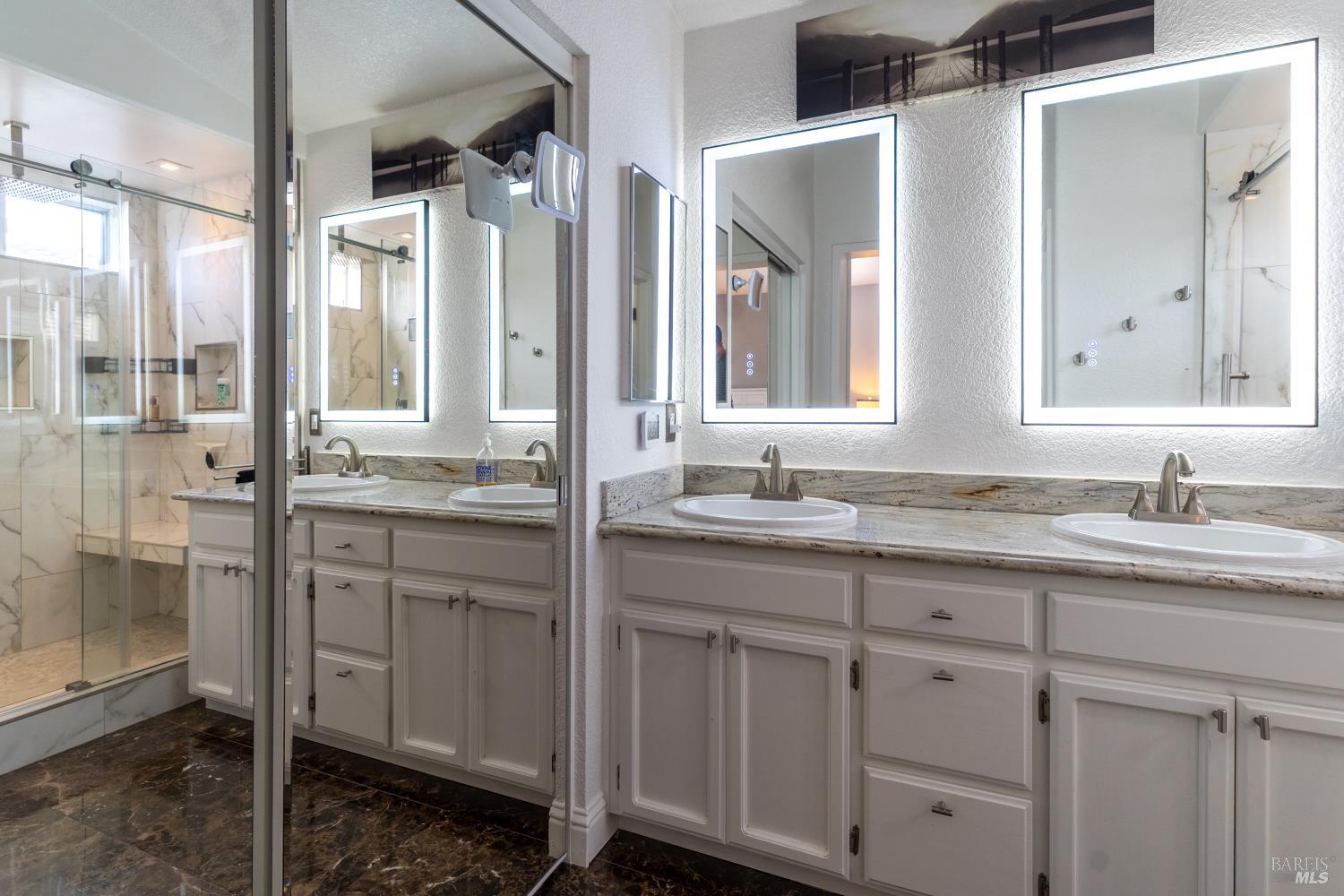 Detail Gallery Image 20 of 35 For 125 Trent Dr, Napa,  CA 94558 - 3 Beds | 2/1 Baths