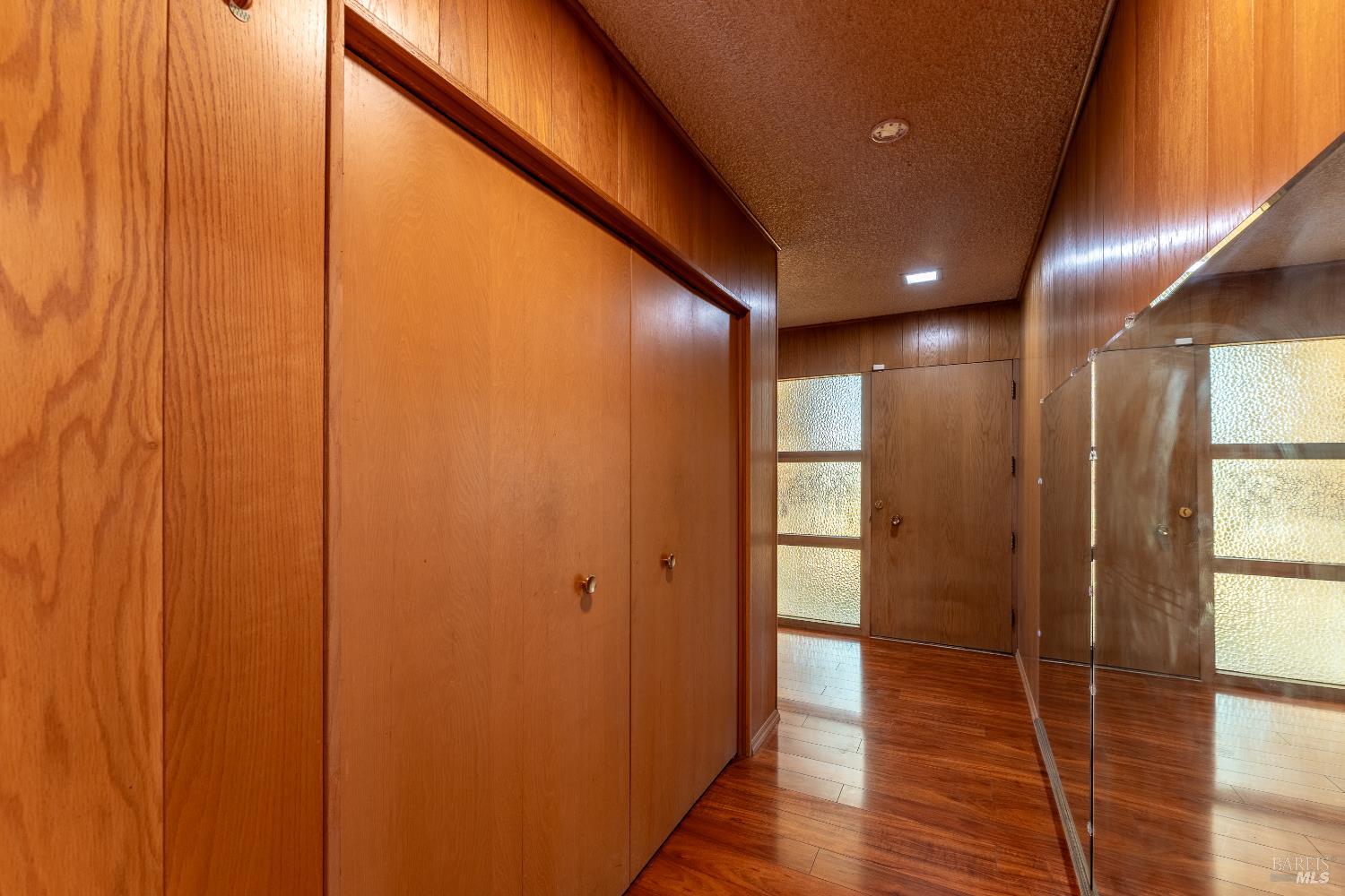 Detail Gallery Image 5 of 45 For 3651 Ridgewood Rd, Willits,  CA 95490 - 3 Beds | 3 Baths