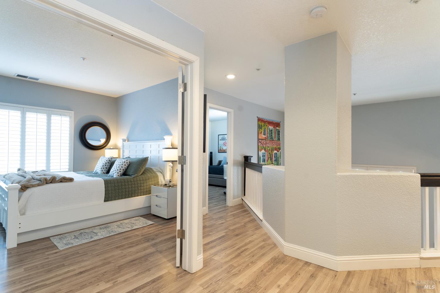 Detail Gallery Image 15 of 35 For 125 Trent Dr, Napa,  CA 94558 - 3 Beds | 2/1 Baths