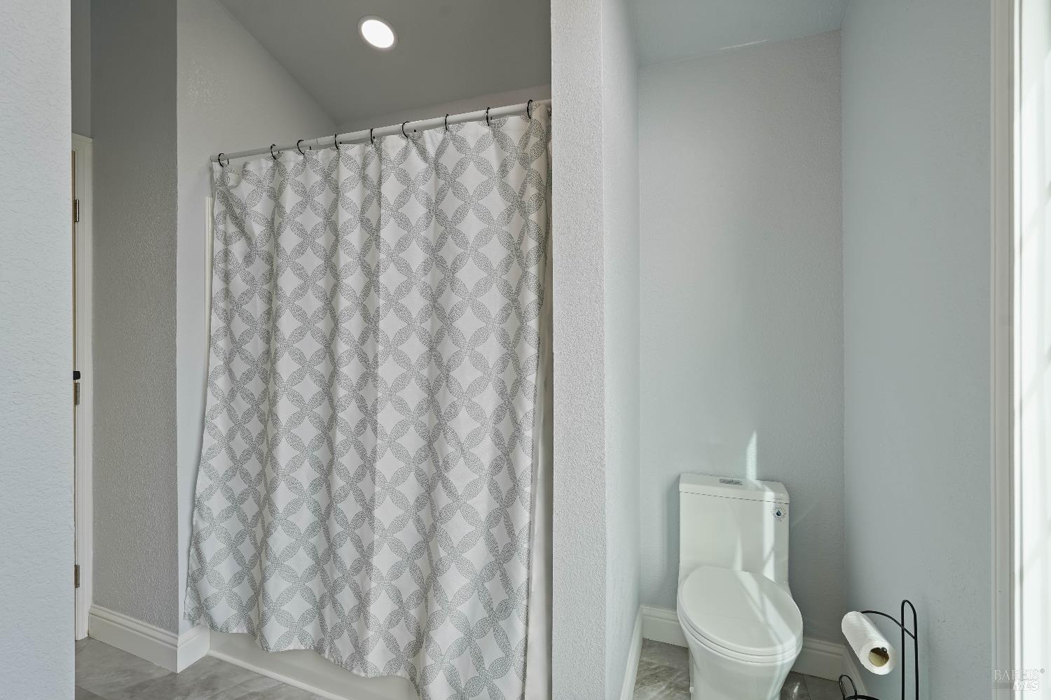 Detail Gallery Image 41 of 60 For 880 Knights Cir, Vallejo,  CA 94591 - 3 Beds | 2/1 Baths