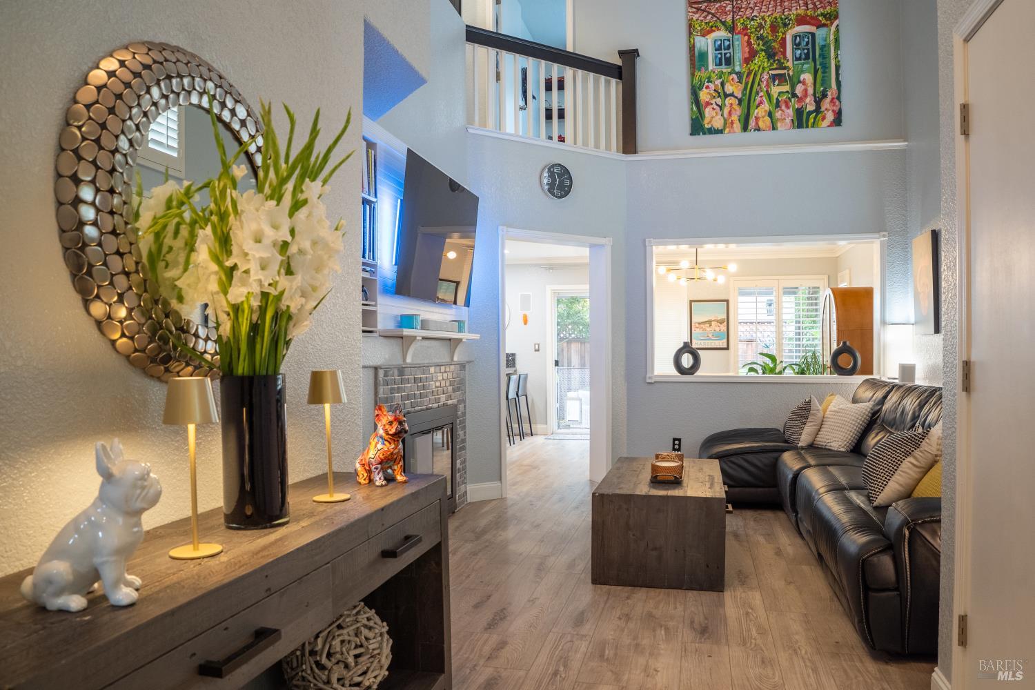 Detail Gallery Image 3 of 35 For 125 Trent Dr, Napa,  CA 94558 - 3 Beds | 2/1 Baths