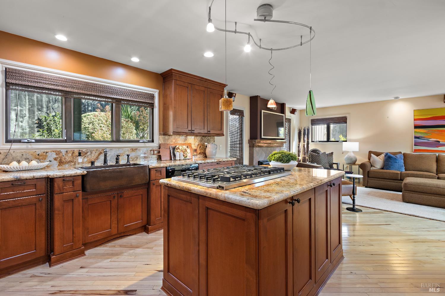 Detail Gallery Image 18 of 53 For 1372 Bonita Bahia Ct, Benicia,  CA 94510 - 3 Beds | 2/1 Baths