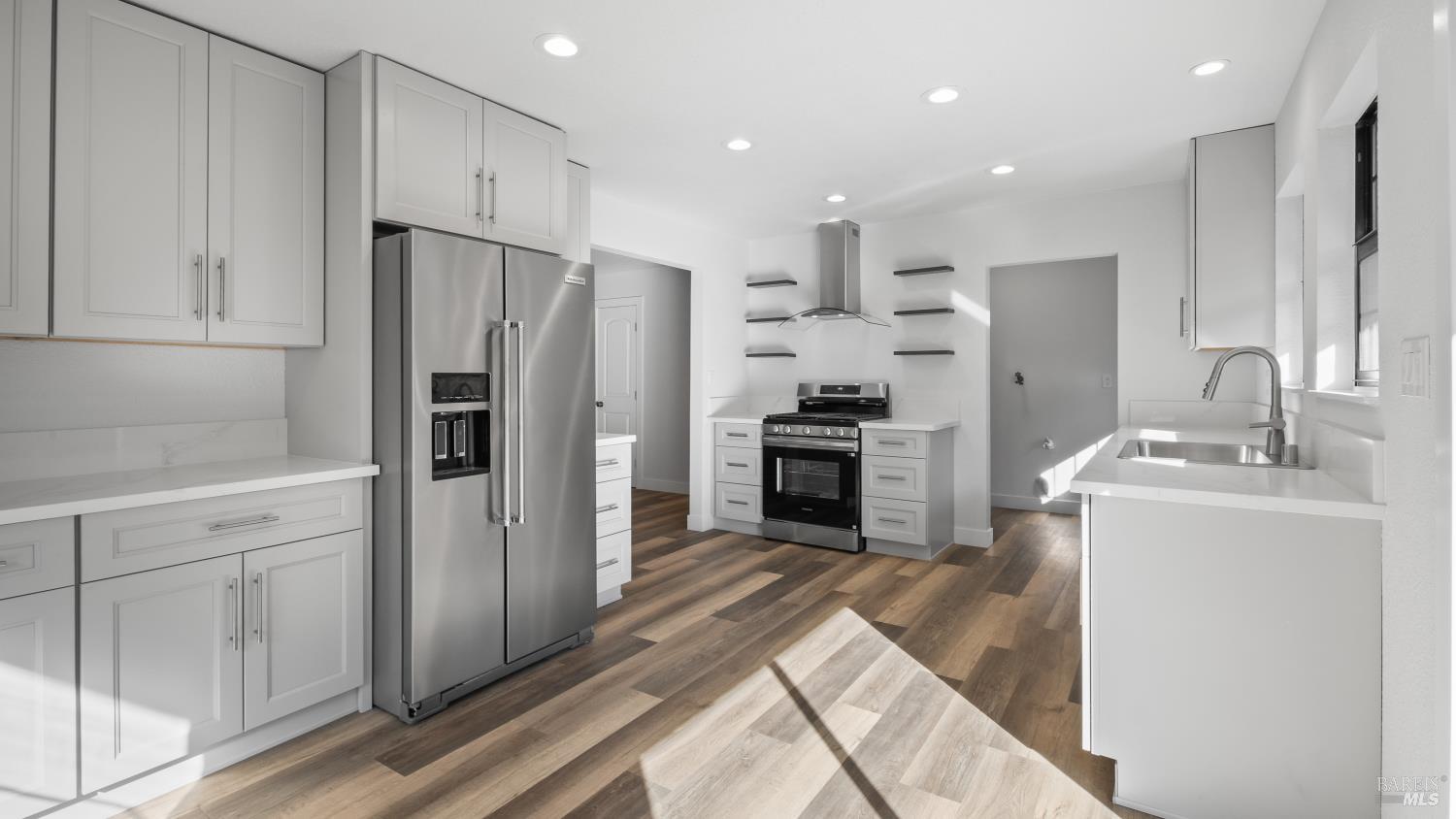 Detail Gallery Image 17 of 40 For 1380 Velma Ave, Santa Rosa,  CA 95403 - 2 Beds | 1 Baths