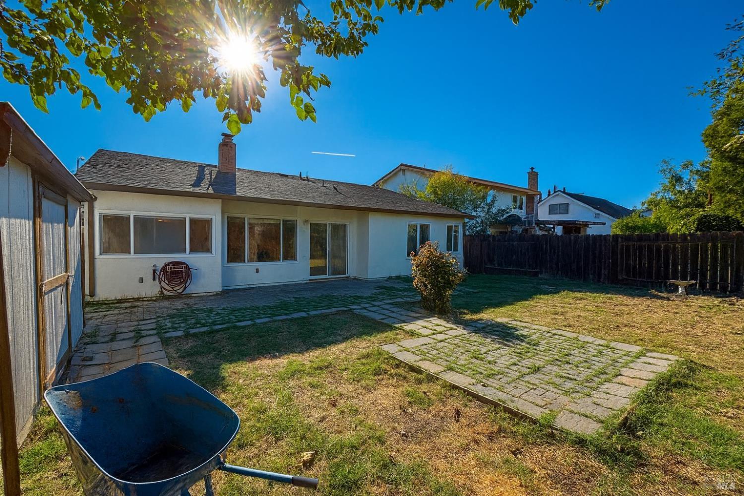 Detail Gallery Image 19 of 21 For 2859 Elmhurst Cir, Fairfield,  CA 94533 - 4 Beds | 2 Baths