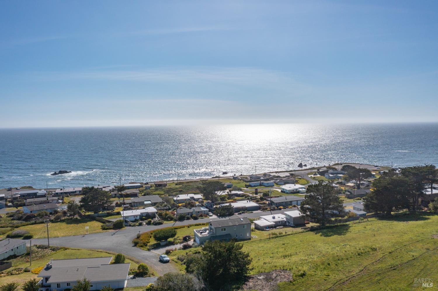 Detail Gallery Image 34 of 43 For 4811 Carmet Dr, Bodega Bay,  CA 94923 - 2 Beds | 2/1 Baths