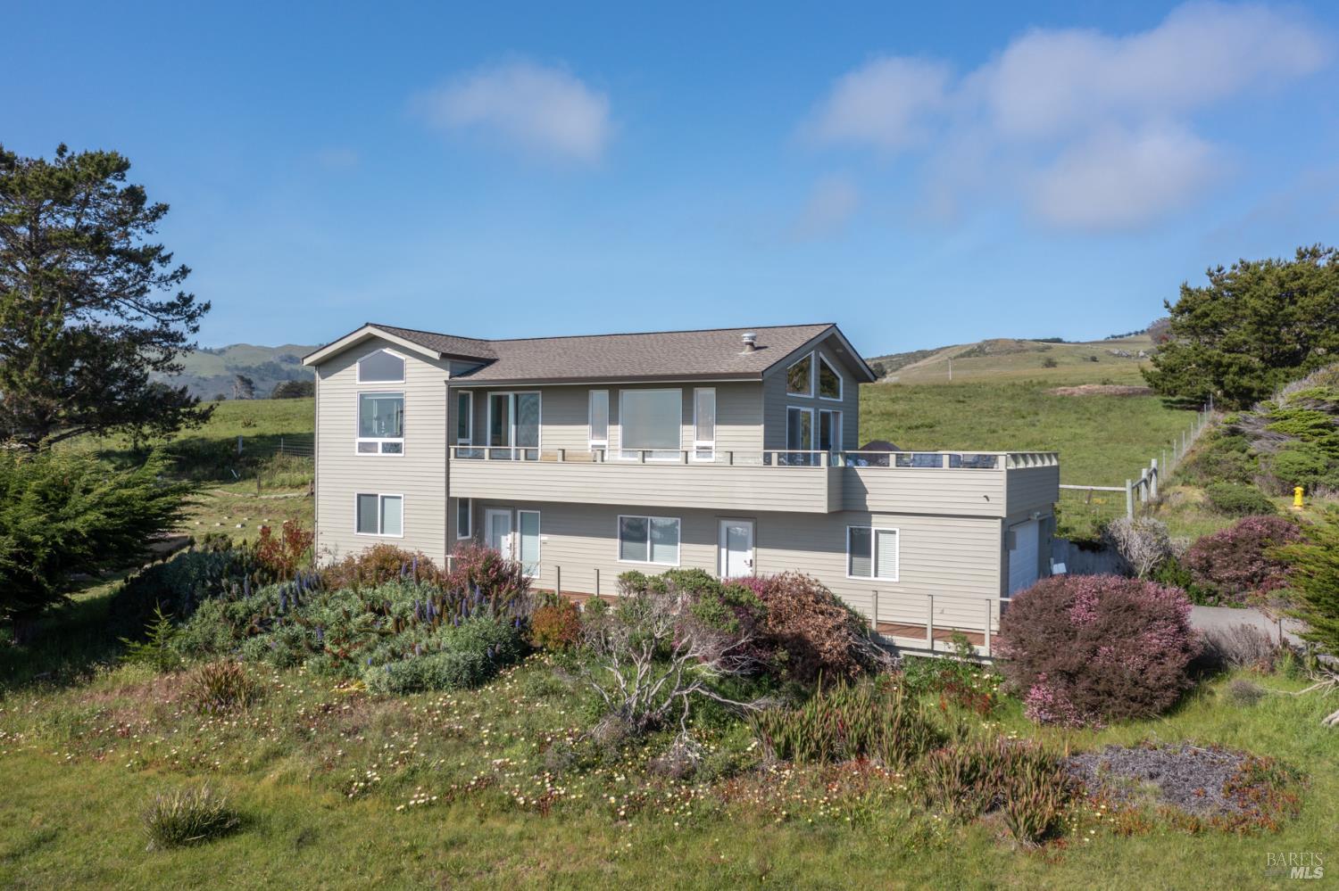 Detail Gallery Image 4 of 43 For 4811 Carmet Dr, Bodega Bay,  CA 94923 - 2 Beds | 2/1 Baths