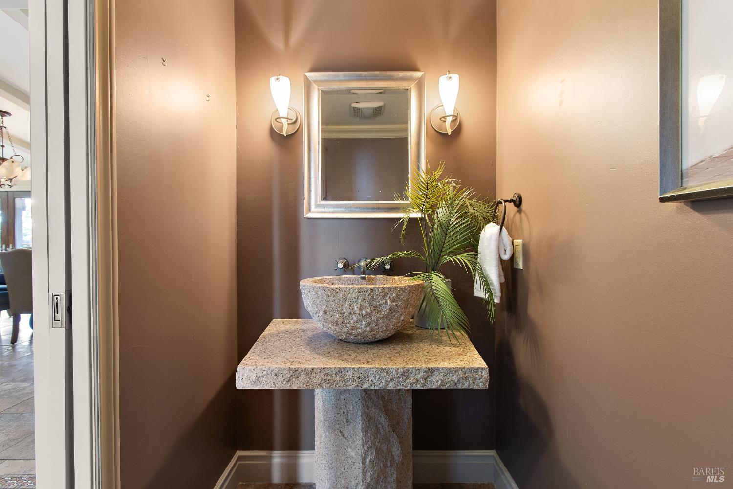 Detail Gallery Image 34 of 53 For 1372 Bonita Bahia Ct, Benicia,  CA 94510 - 3 Beds | 2/1 Baths