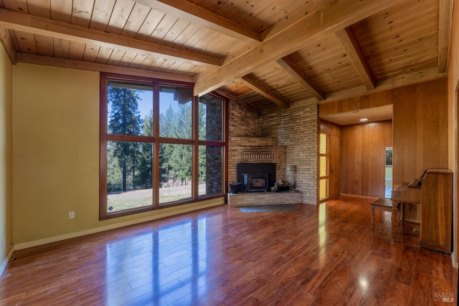 Detail Gallery Image 8 of 45 For 3651 Ridgewood Rd, Willits,  CA 95490 - 3 Beds | 3 Baths