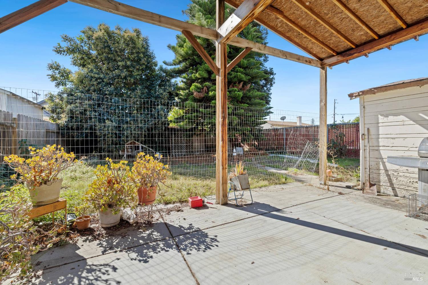 Detail Gallery Image 14 of 22 For 715 Mariposa Ave, Rodeo,  CA 94572 - 2 Beds | 1 Baths