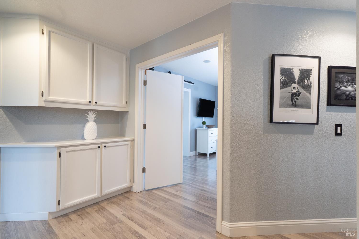 Detail Gallery Image 14 of 35 For 125 Trent Dr, Napa,  CA 94558 - 3 Beds | 2/1 Baths