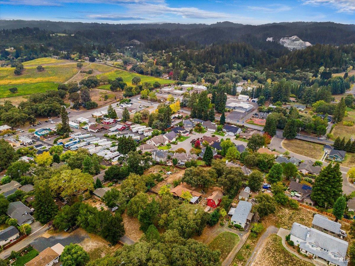 Detail Gallery Image 13 of 35 For 6640 1st St, Forestville,  CA 95436 - 2 Beds | 1 Baths