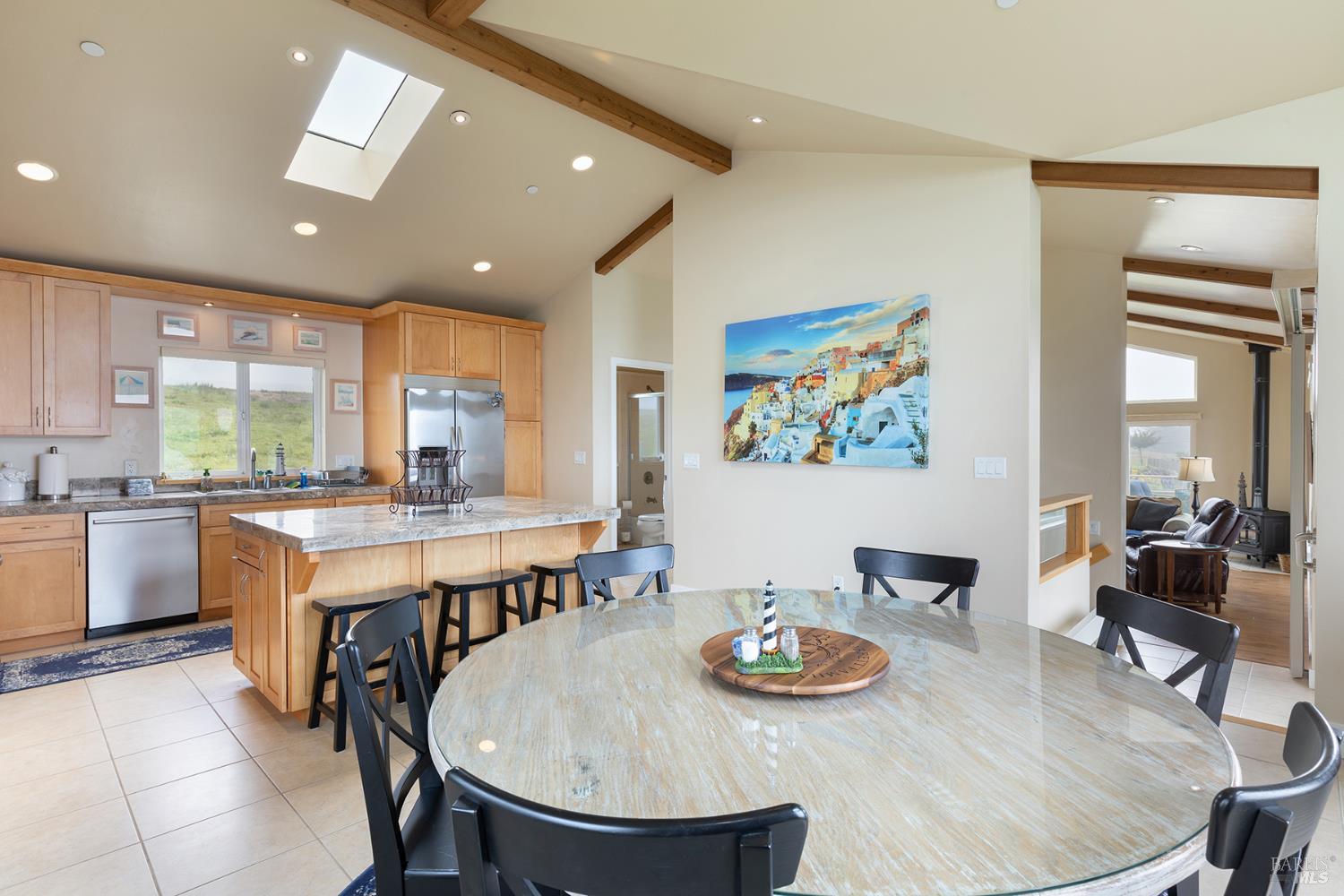Detail Gallery Image 13 of 43 For 4811 Carmet Dr, Bodega Bay,  CA 94923 - 2 Beds | 2/1 Baths