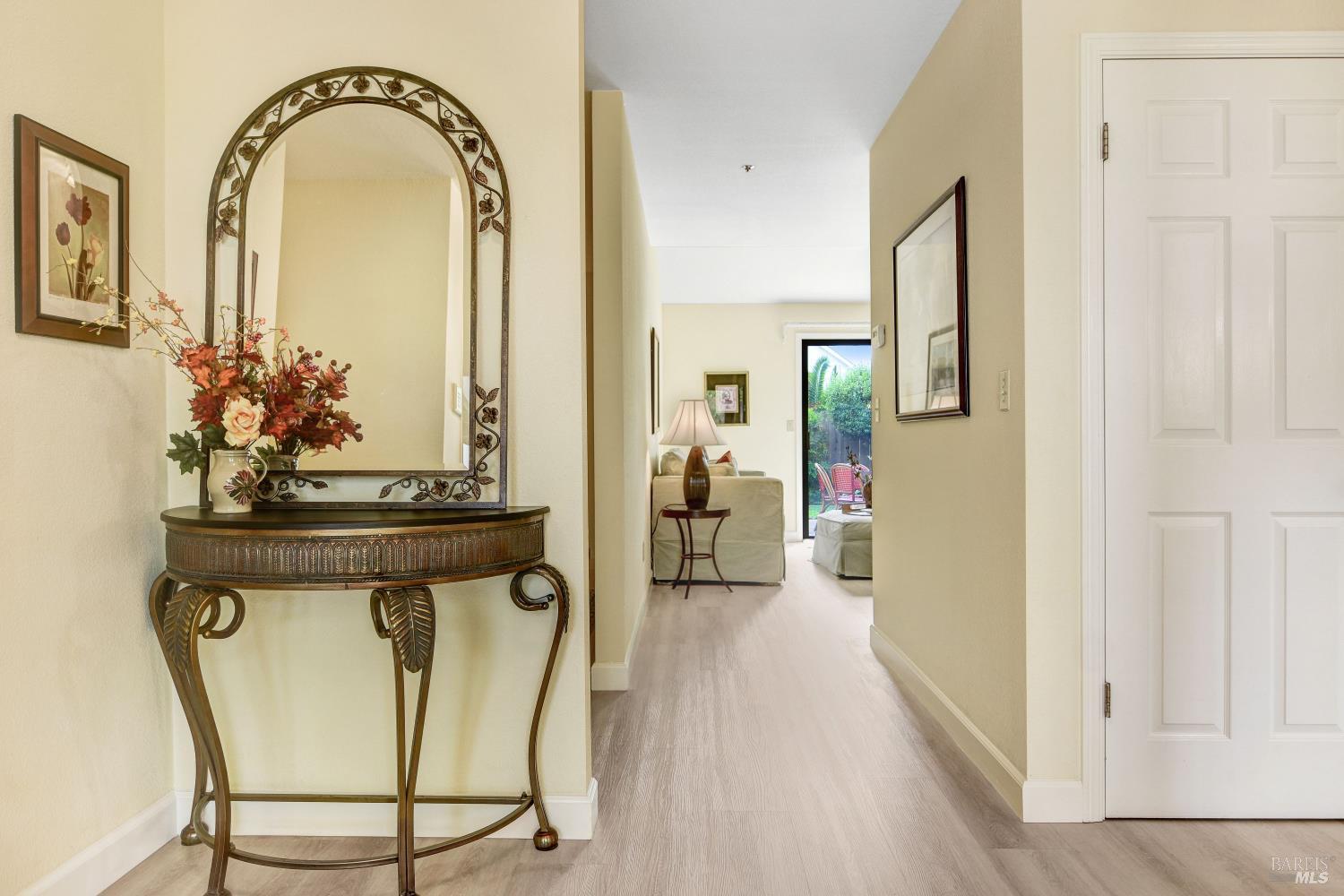 Detail Gallery Image 3 of 24 For 1639 San Vicente Ave, Napa,  CA 94558 - 3 Beds | 2 Baths