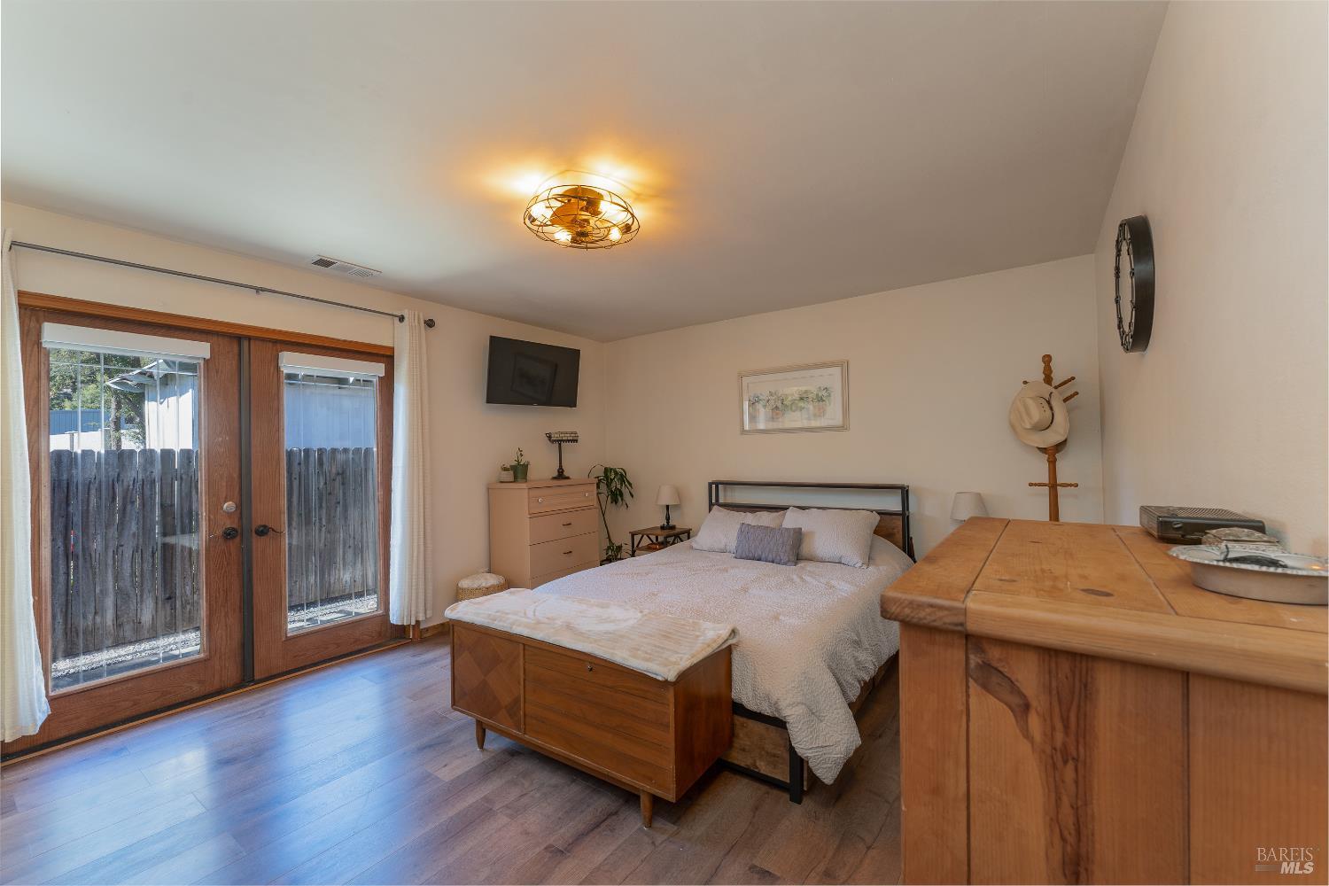 Detail Gallery Image 11 of 24 For 216 Bonnie Ln, Willits,  CA 95490 - 3 Beds | 2 Baths