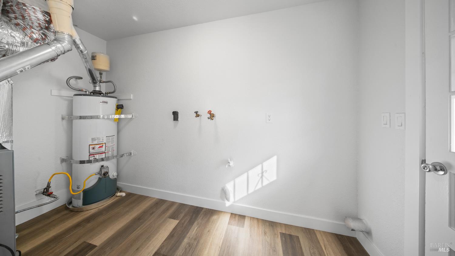 Detail Gallery Image 20 of 40 For 1380 Velma Ave, Santa Rosa,  CA 95403 - 2 Beds | 1 Baths