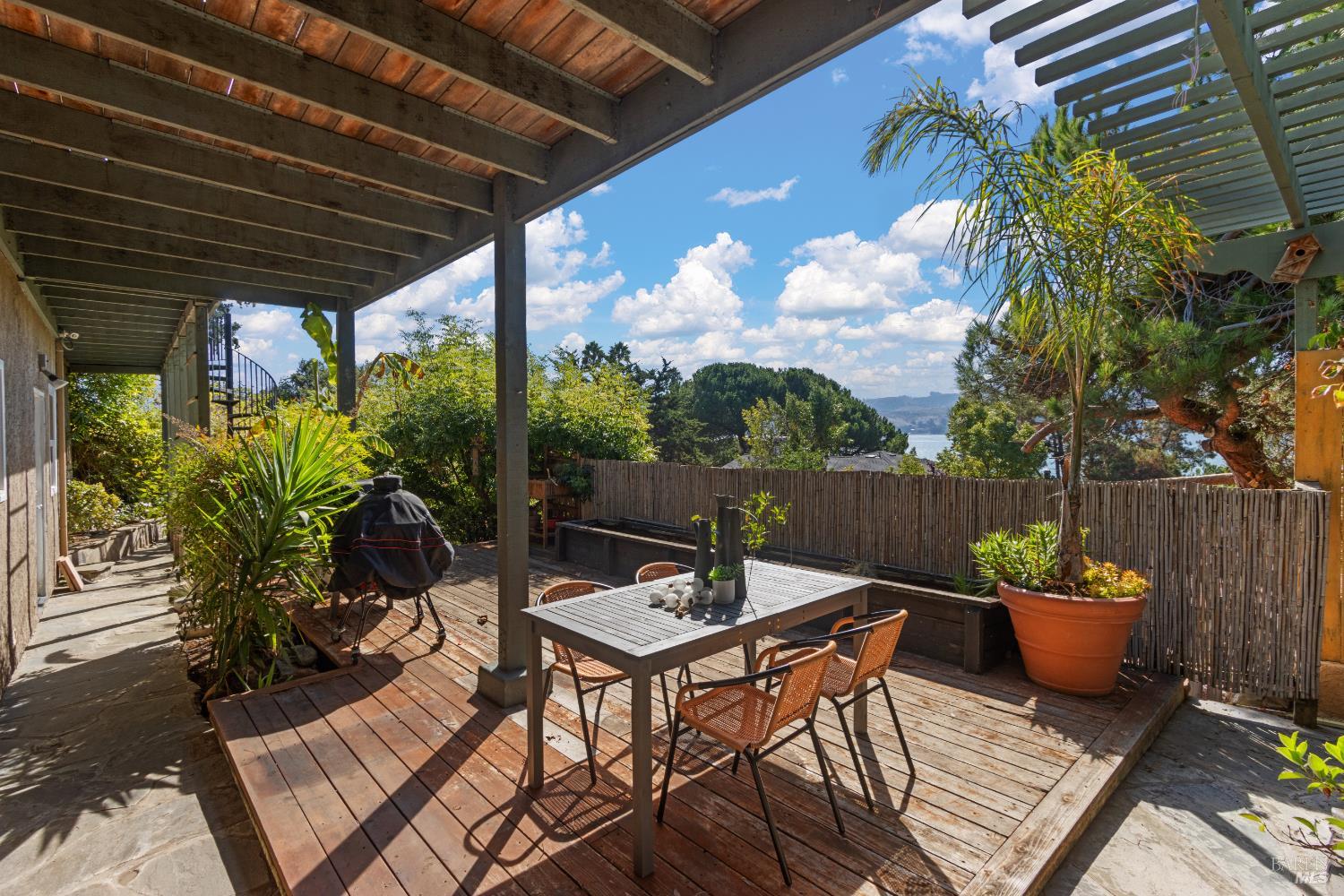 Detail Gallery Image 50 of 53 For 1372 Bonita Bahia Ct, Benicia,  CA 94510 - 3 Beds | 2/1 Baths