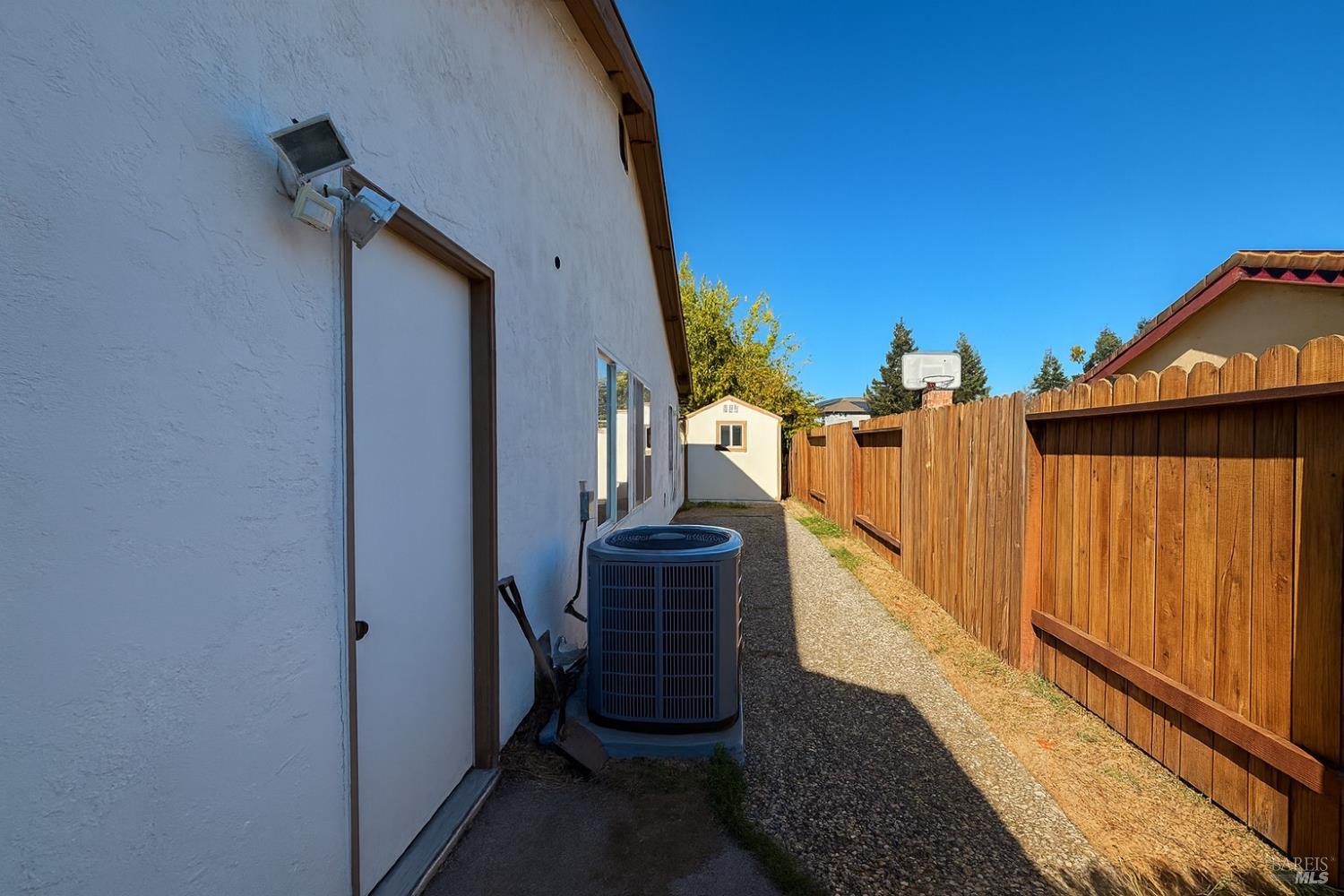 Detail Gallery Image 21 of 21 For 2859 Elmhurst Cir, Fairfield,  CA 94533 - 4 Beds | 2 Baths