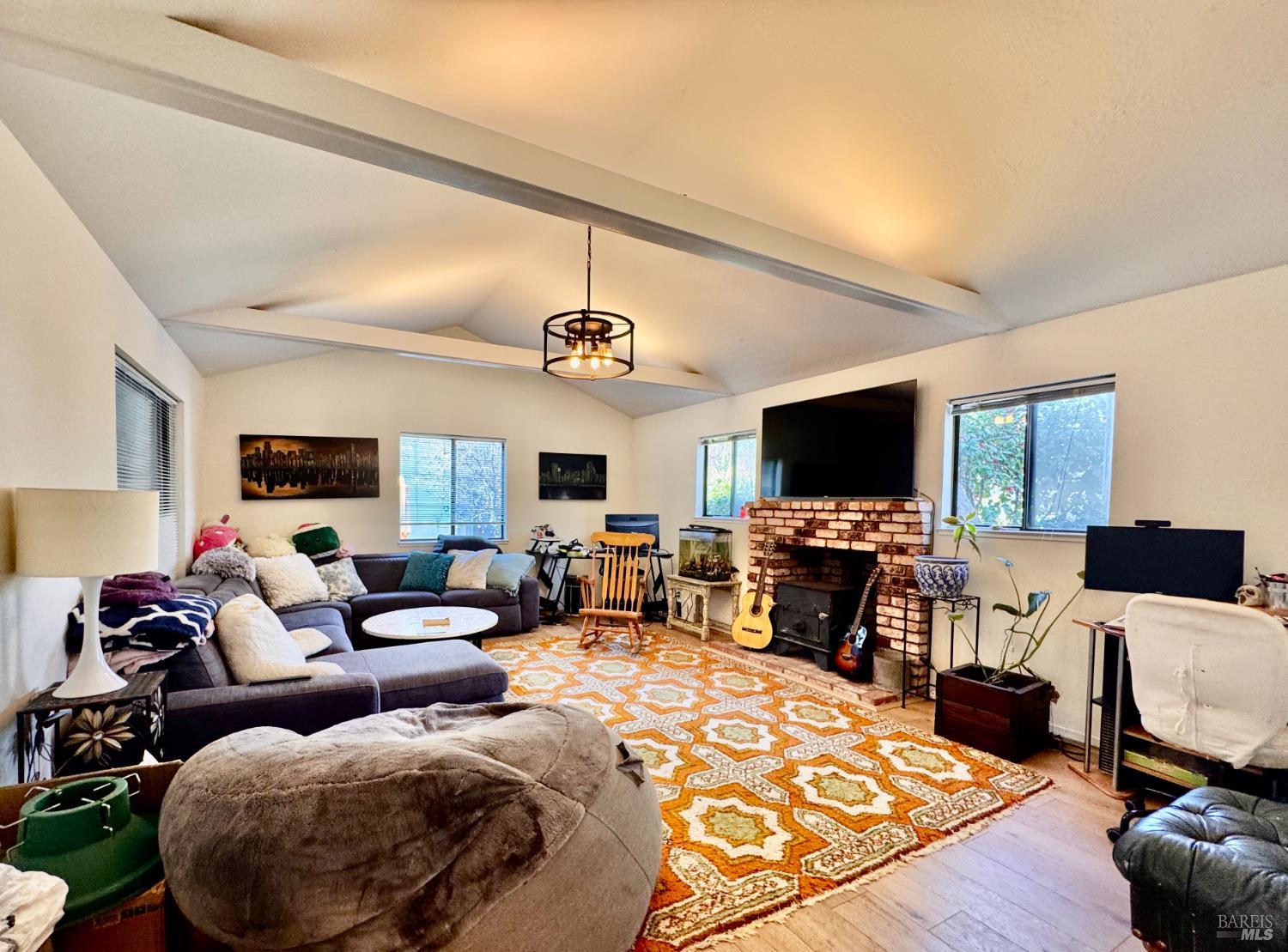 Detail Gallery Image 11 of 22 For 55 Park Rd, Fairfax,  CA 94930 - – Beds | – Baths