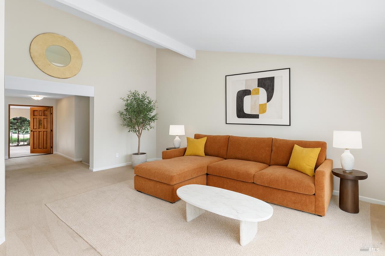 Detail Gallery Image 7 of 43 For 2913 Carissa Ct, Santa Rosa,  CA 95405 - 3 Beds | 2/1 Baths