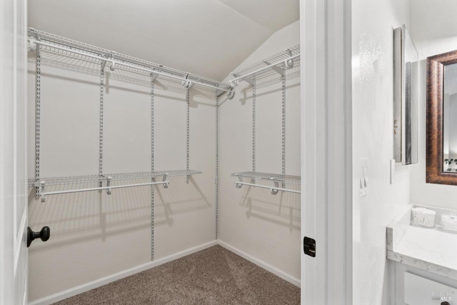 Detail Gallery Image 15 of 28 For 1302 Marylyn Cir, Petaluma,  CA 94954 - 3 Beds | 2/1 Baths