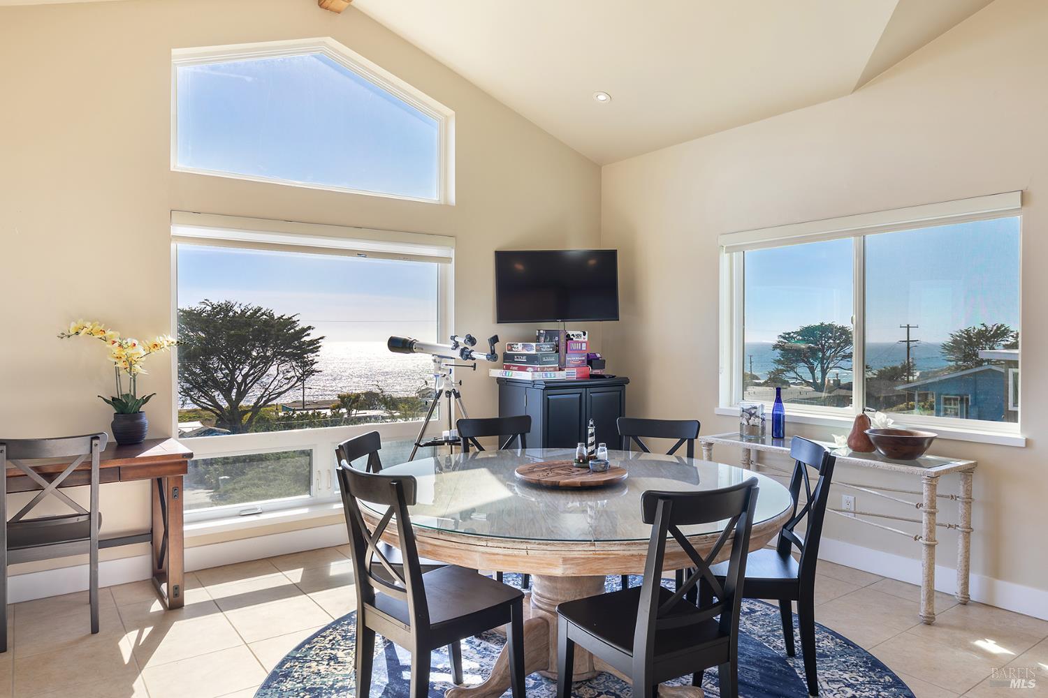 Detail Gallery Image 7 of 43 For 4811 Carmet Dr, Bodega Bay,  CA 94923 - 2 Beds | 2/1 Baths