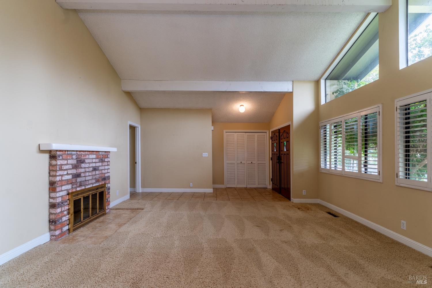 Detail Gallery Image 4 of 21 For 4044 Wisteria Way, Napa,  CA 94558 - 3 Beds | 2 Baths