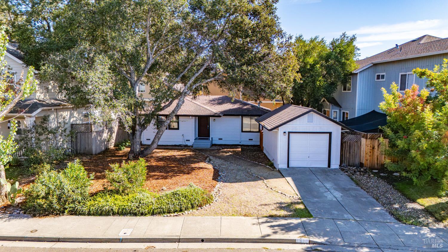 Detail Gallery Image 6 of 40 For 1380 Velma Ave, Santa Rosa,  CA 95403 - 2 Beds | 1 Baths