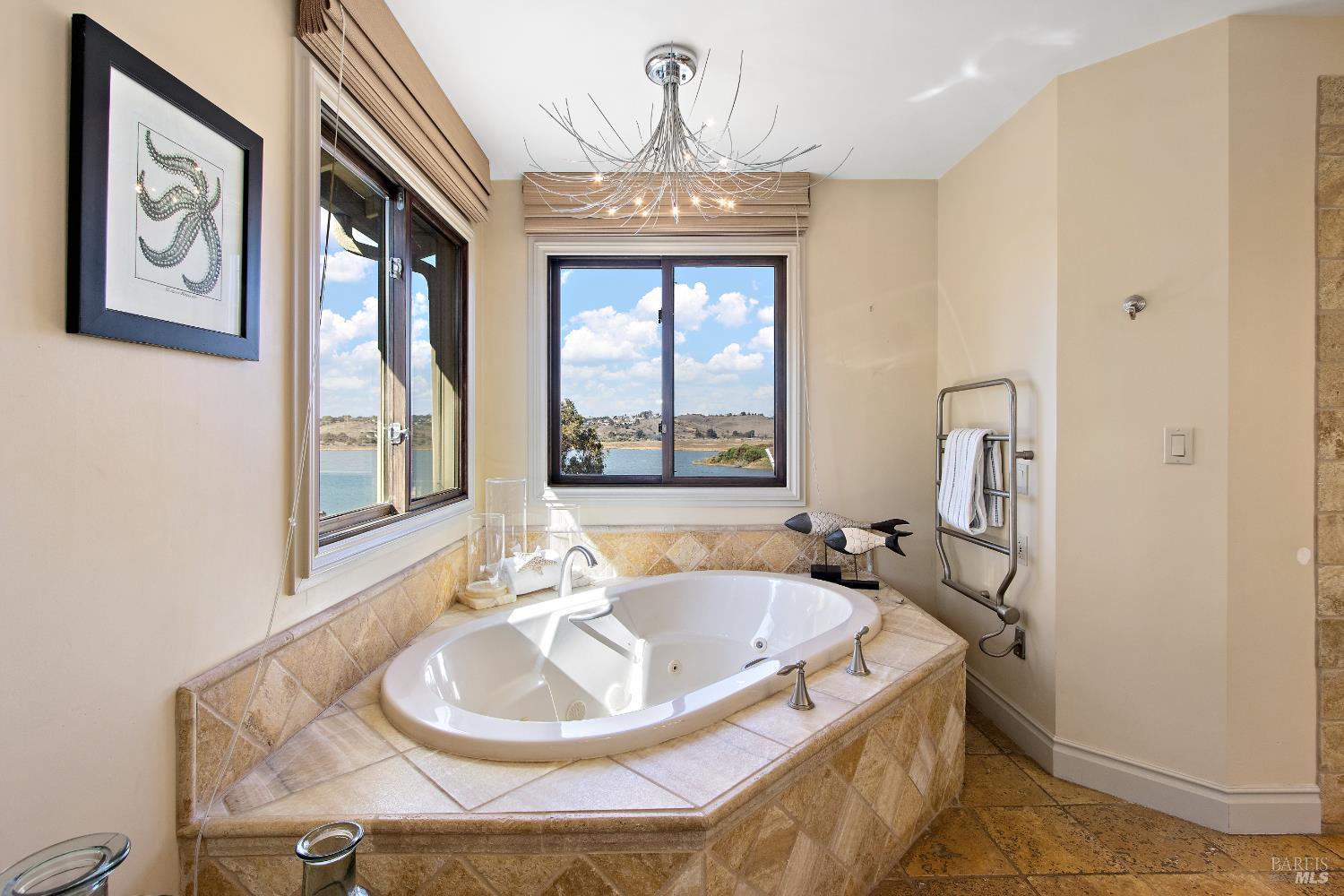 Detail Gallery Image 25 of 53 For 1372 Bonita Bahia Ct, Benicia,  CA 94510 - 3 Beds | 2/1 Baths