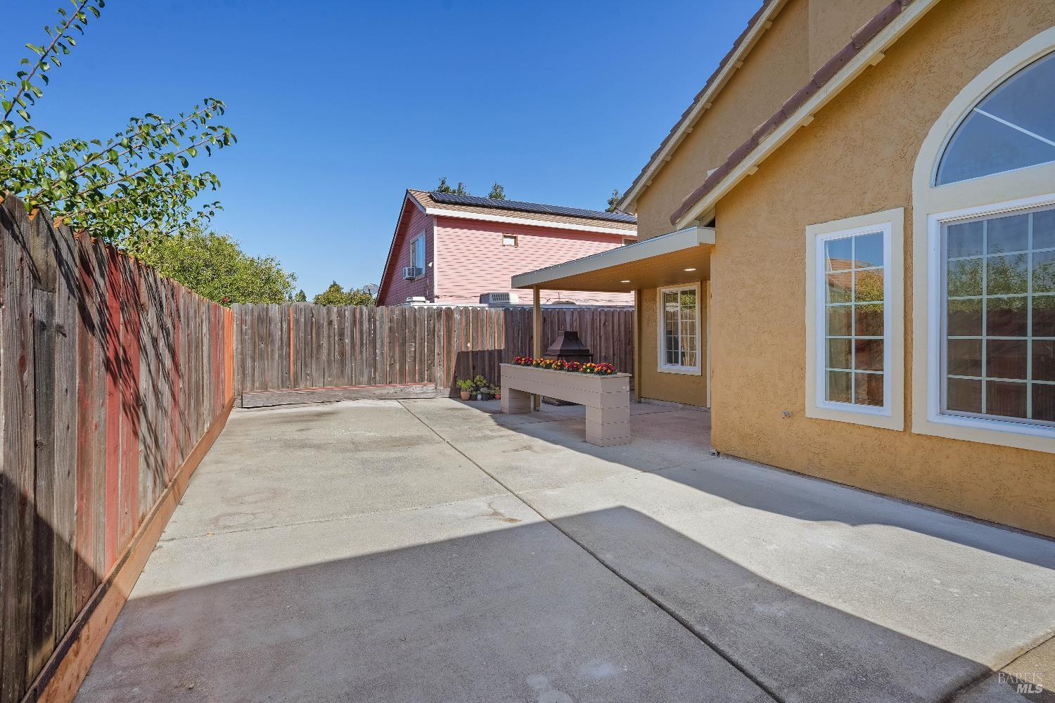 Detail Gallery Image 52 of 60 For 880 Knights Cir, Vallejo,  CA 94591 - 3 Beds | 2/1 Baths
