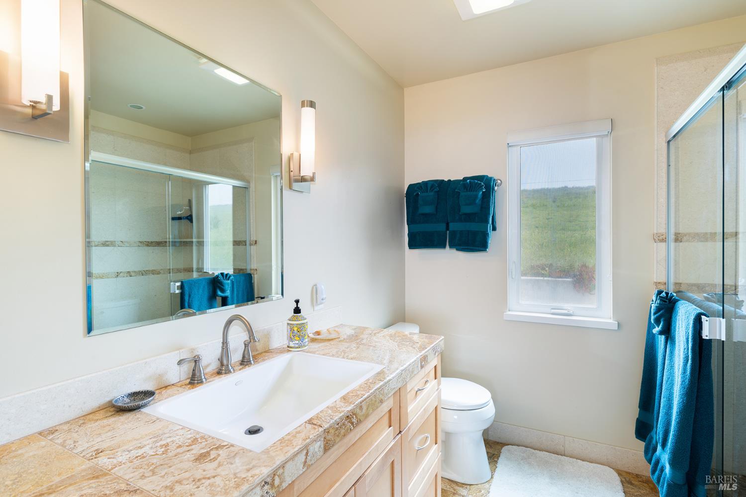 Detail Gallery Image 25 of 43 For 4811 Carmet Dr, Bodega Bay,  CA 94923 - 2 Beds | 2/1 Baths
