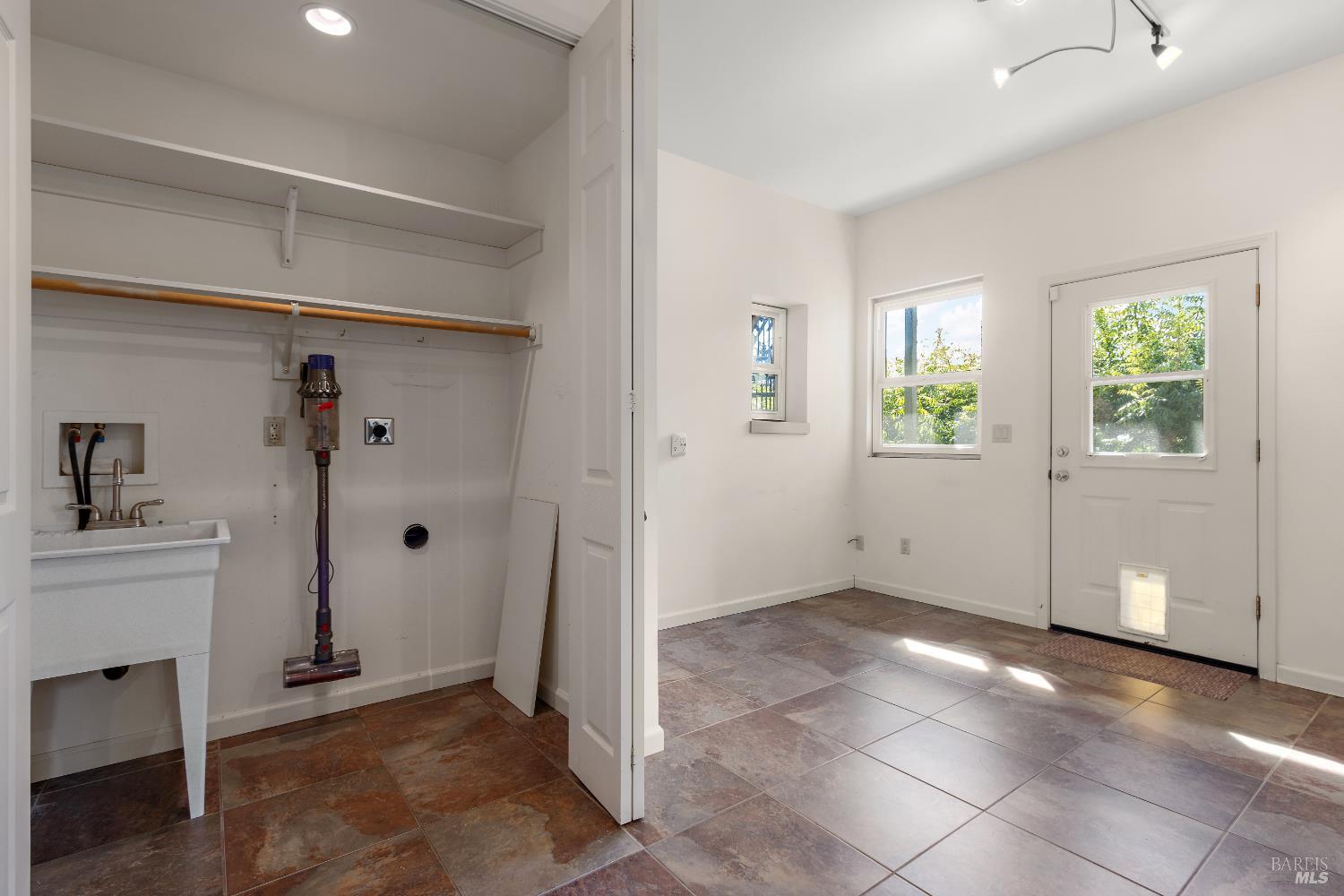 Detail Gallery Image 49 of 53 For 1372 Bonita Bahia Ct, Benicia,  CA 94510 - 3 Beds | 2/1 Baths