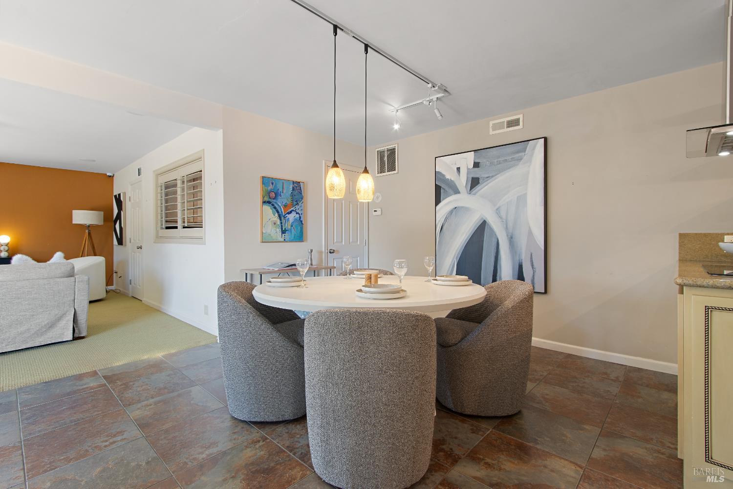 Detail Gallery Image 42 of 53 For 1372 Bonita Bahia Ct, Benicia,  CA 94510 - 3 Beds | 2/1 Baths