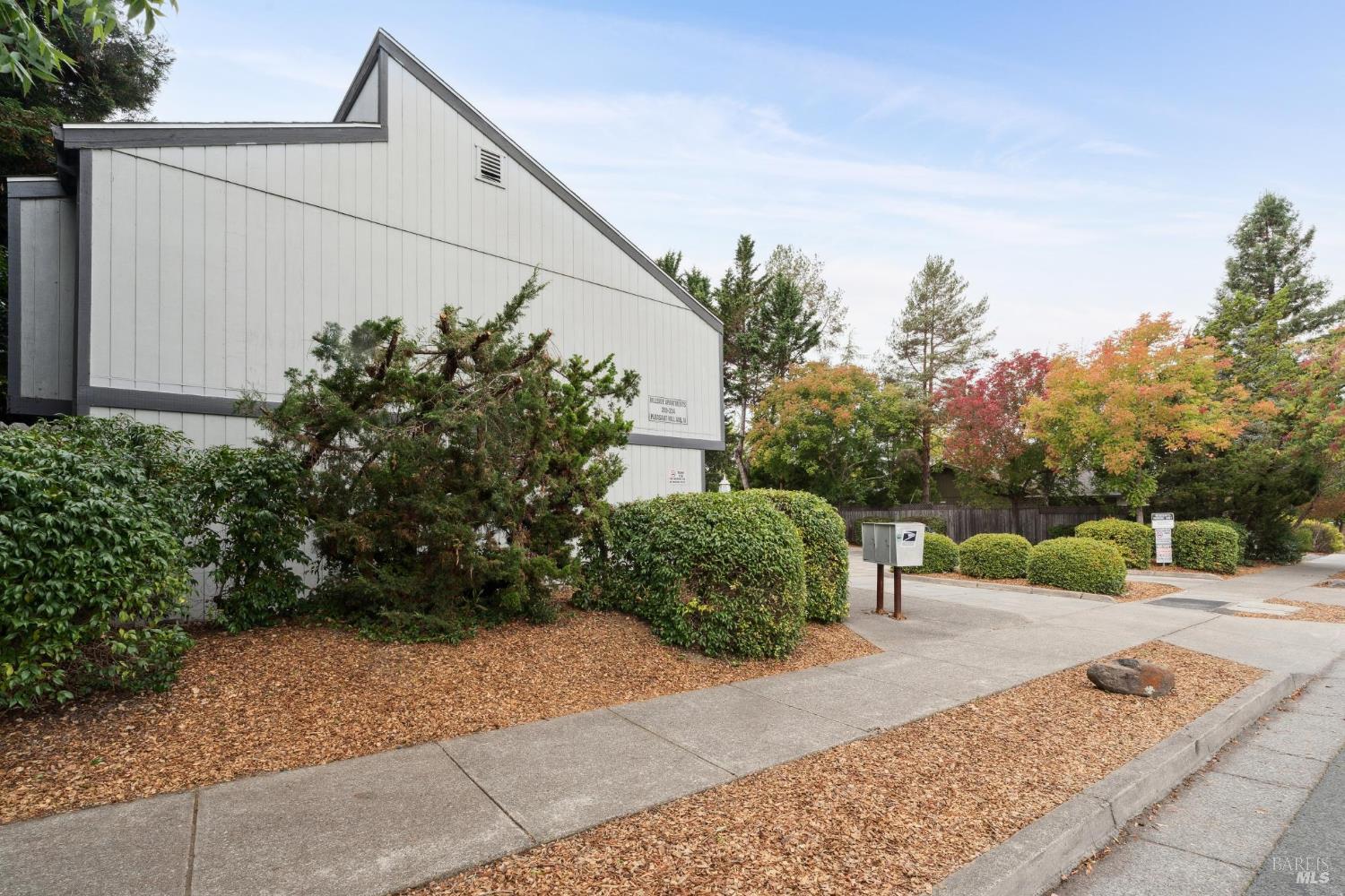 Detail Gallery Image 10 of 29 For 200 Pleasant Hill Ave, Sebastopol,  CA 95472 - – Beds | – Baths