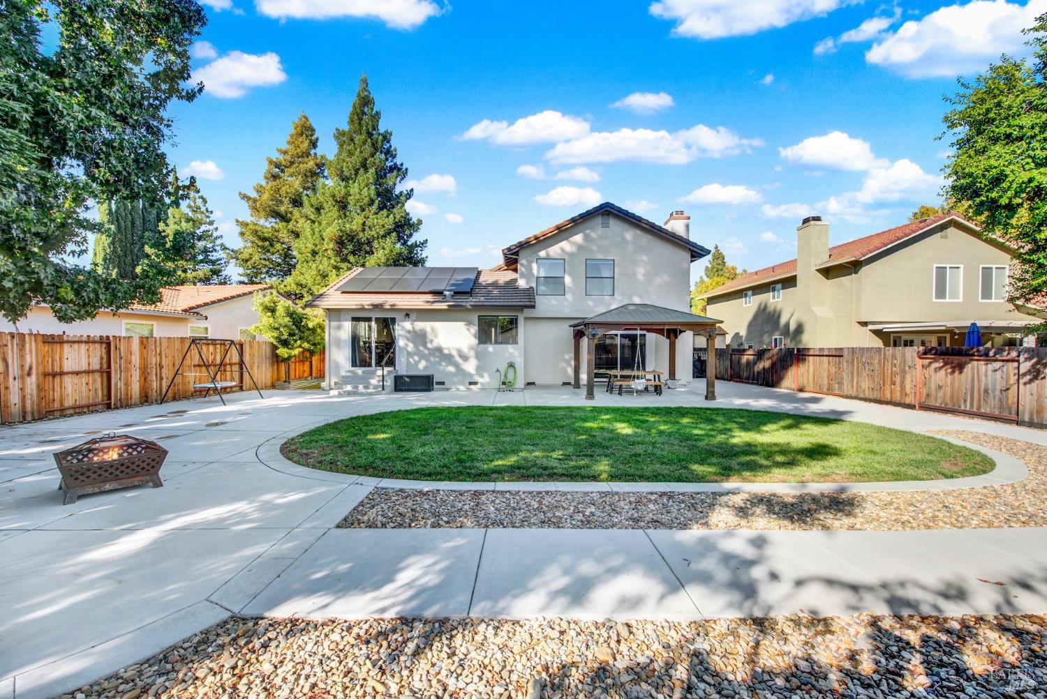 Detail Gallery Image 33 of 41 For 406 Stonecastle Way, Vacaville,  CA 95687 - 4 Beds | 2/1 Baths