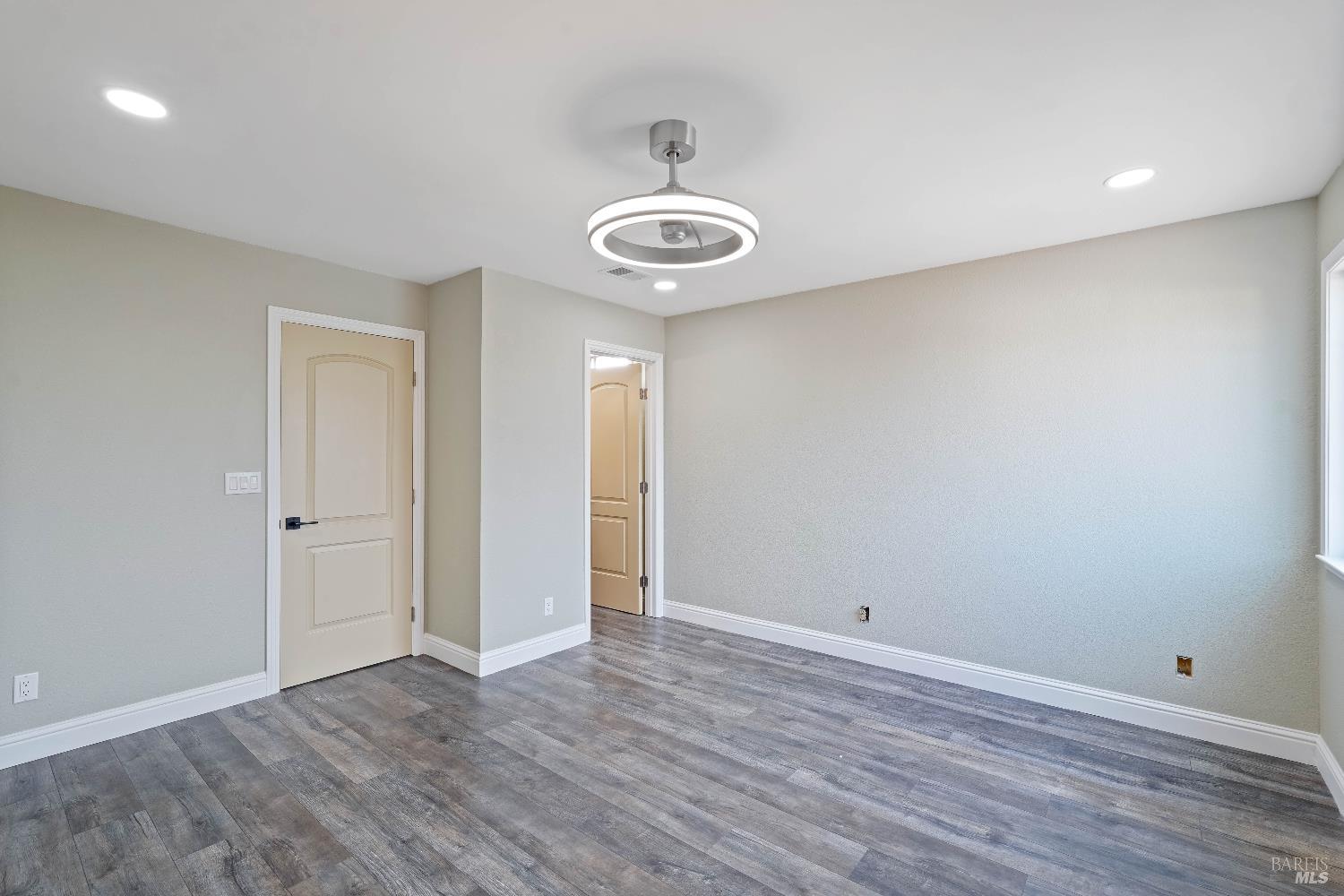 Detail Gallery Image 26 of 60 For 880 Knights Cir, Vallejo,  CA 94591 - 3 Beds | 2/1 Baths